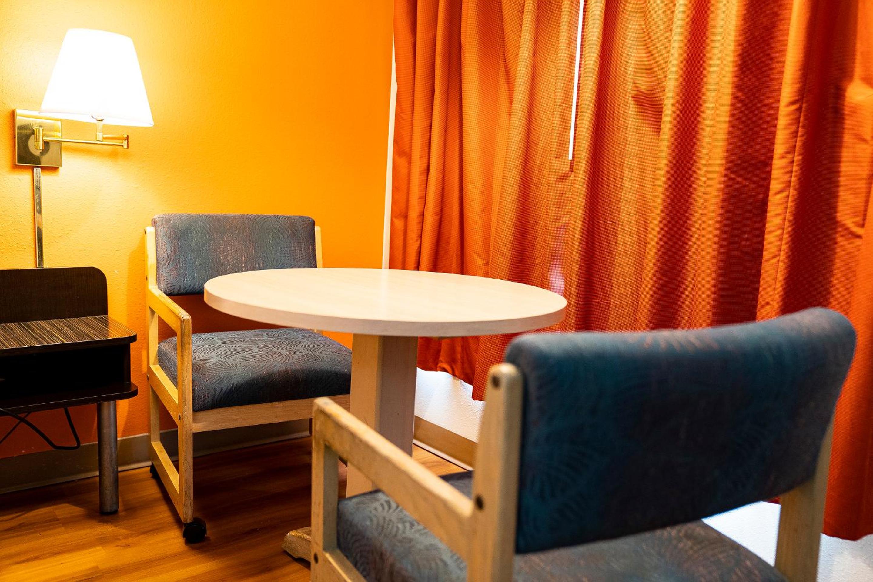 Queen Room - Photo 9
