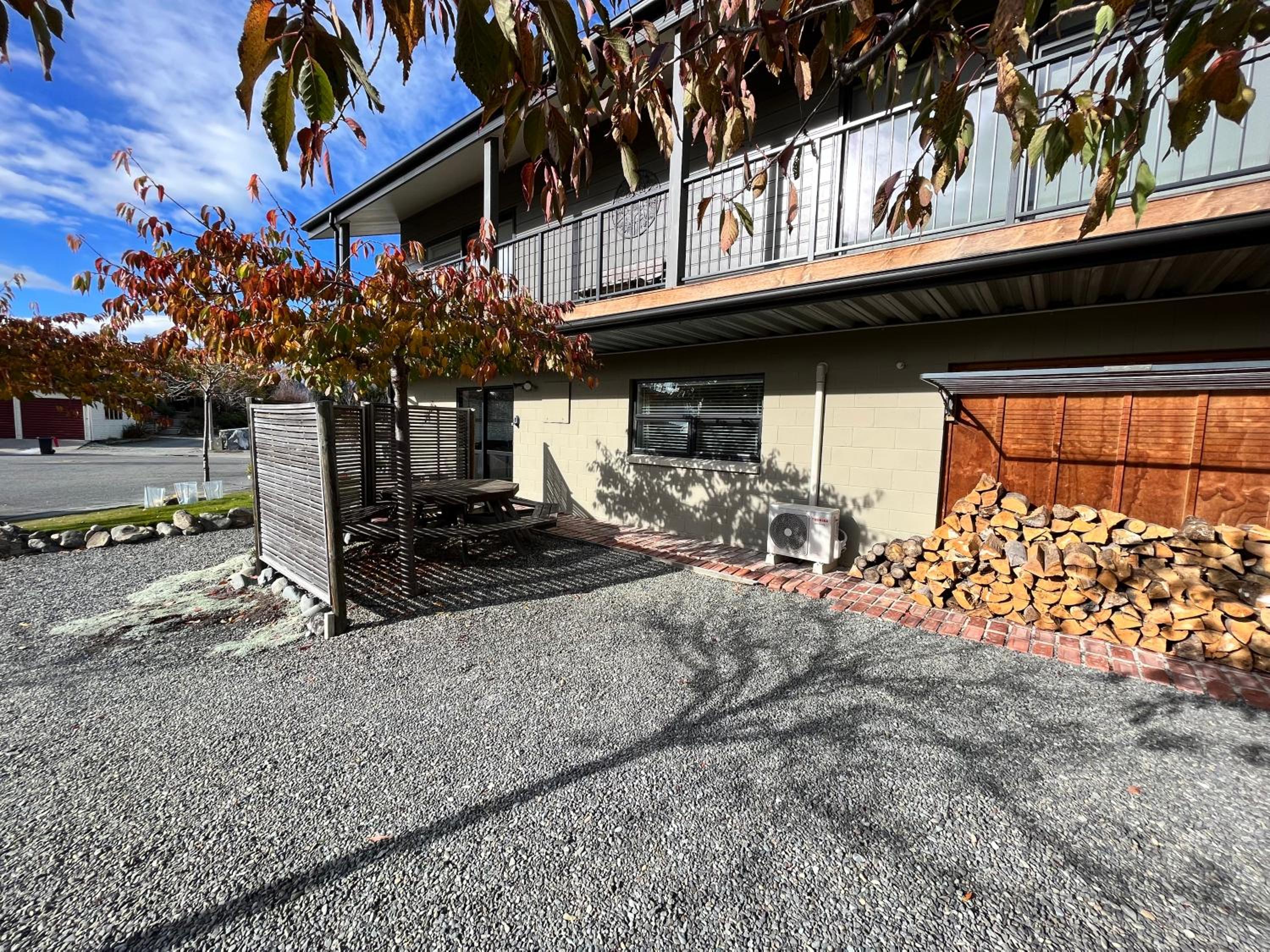 Two-Bedroom House - Photo 13