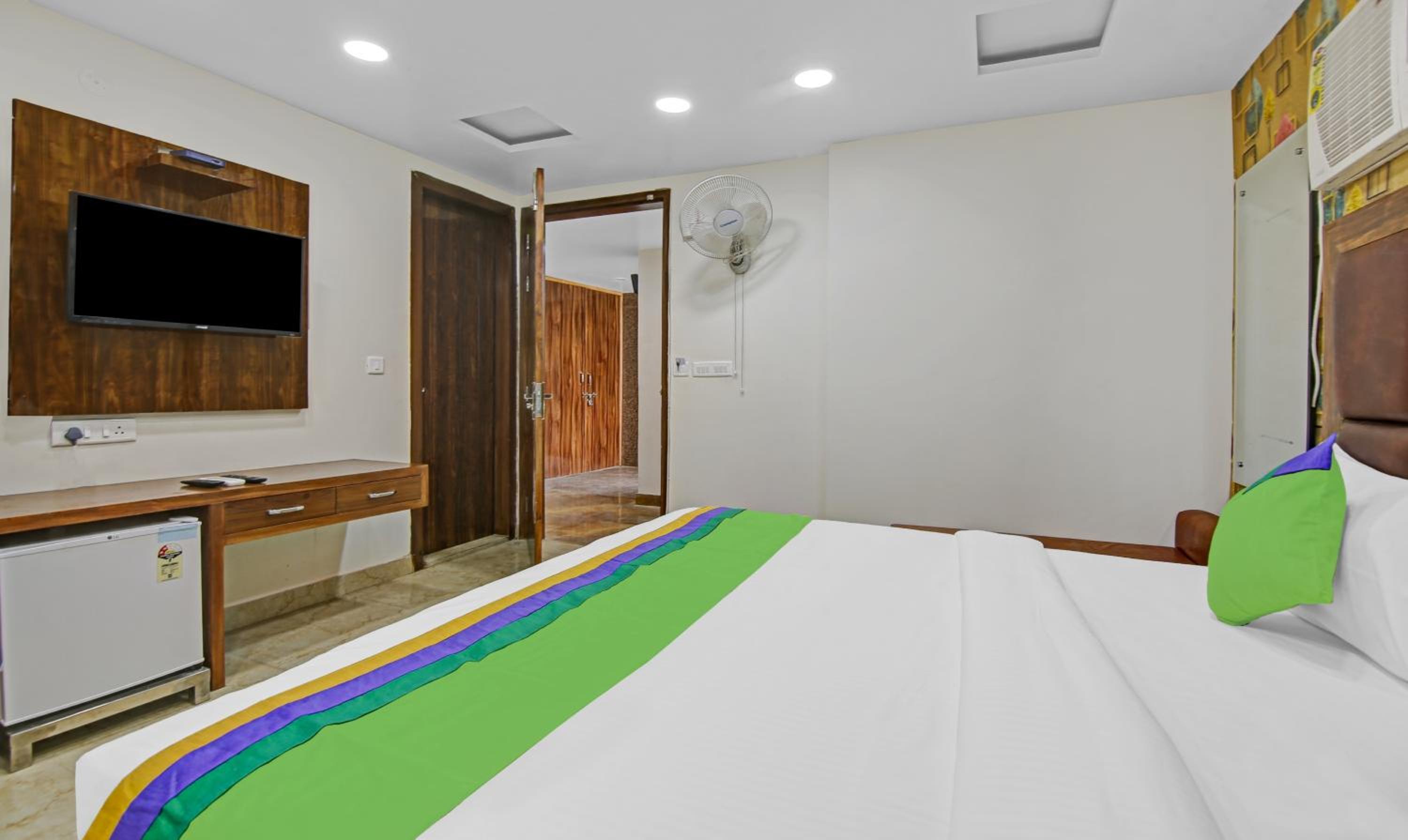 Standard Room - Photo 13