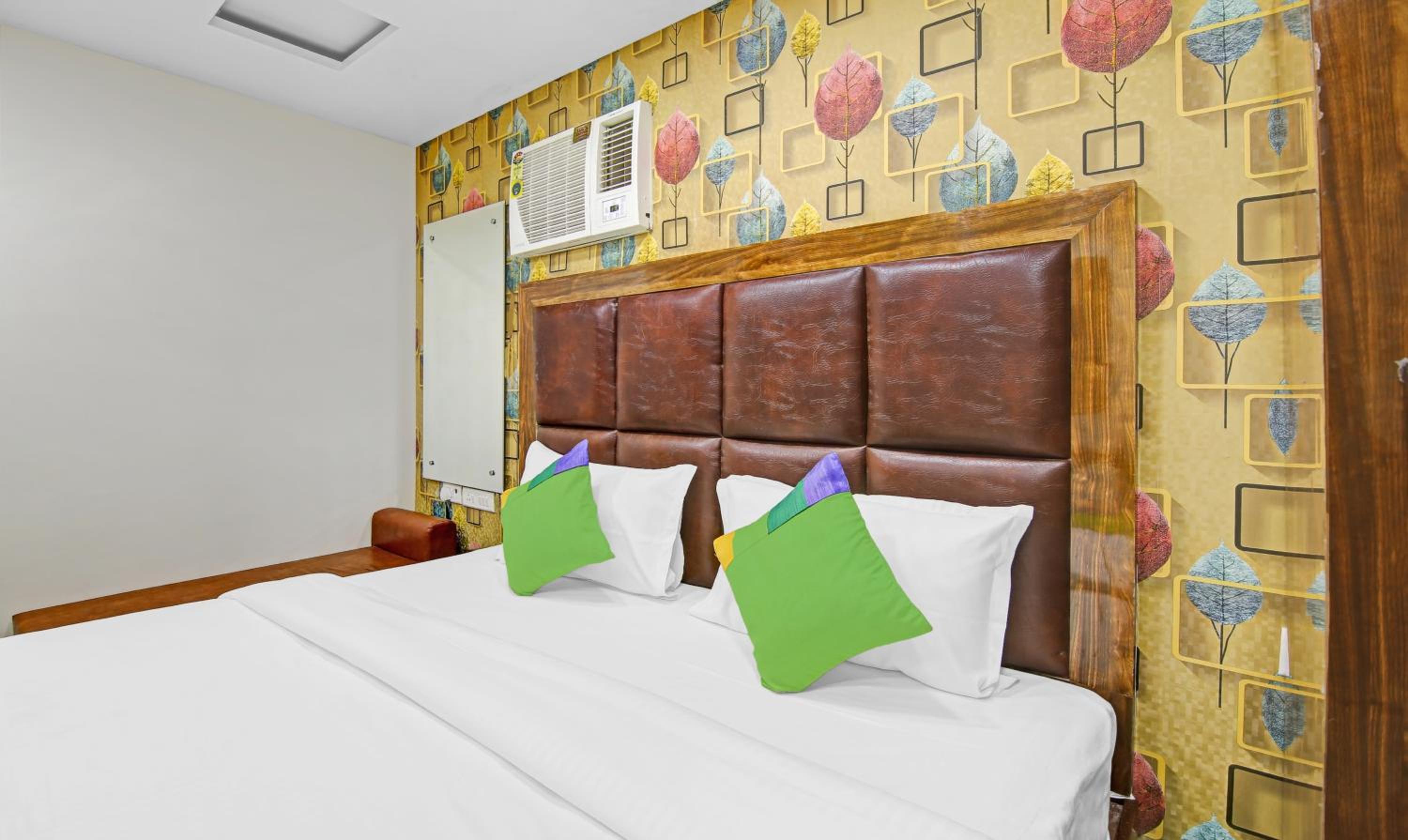 Standard Room - Photo 11