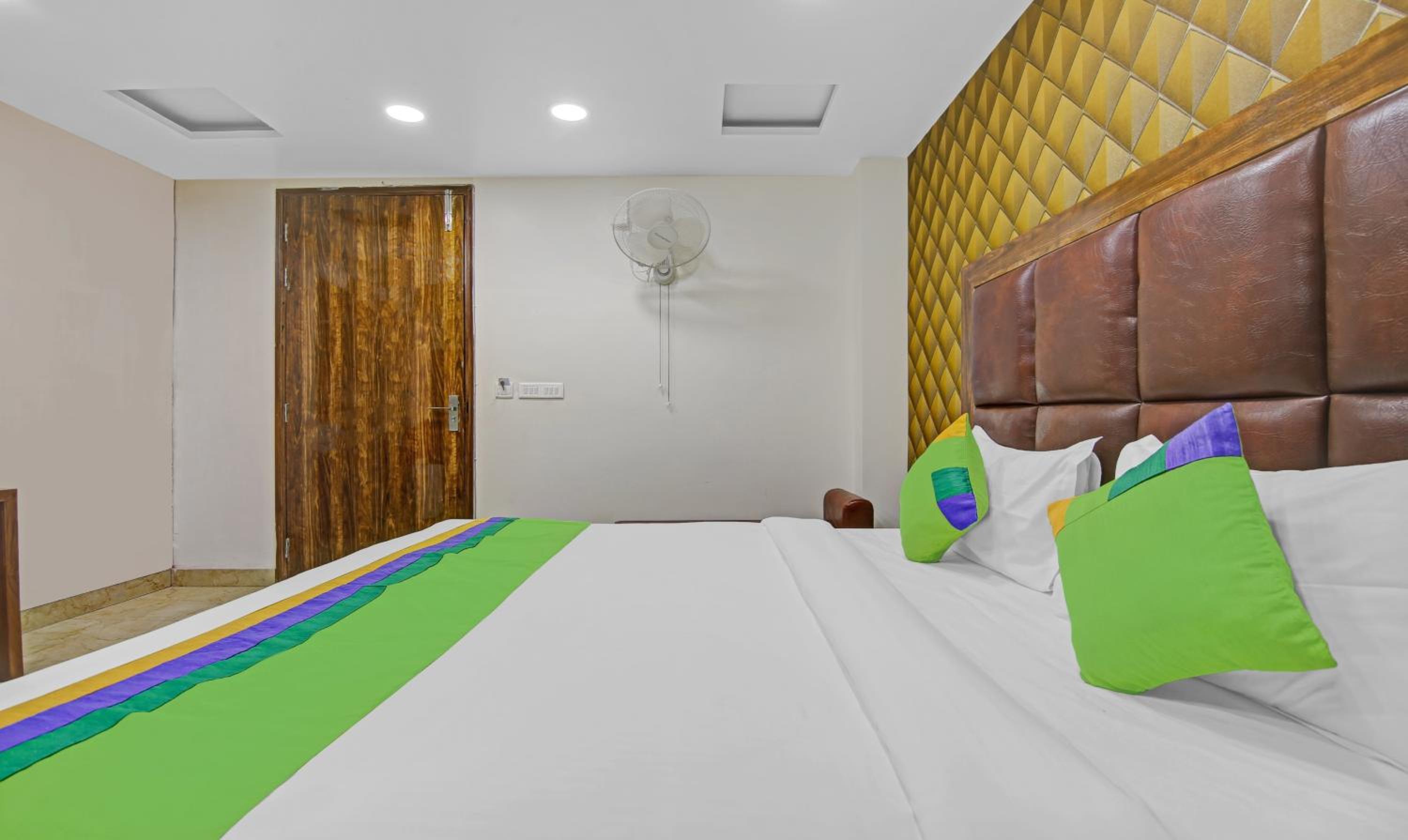 Standard Room - Photo 9