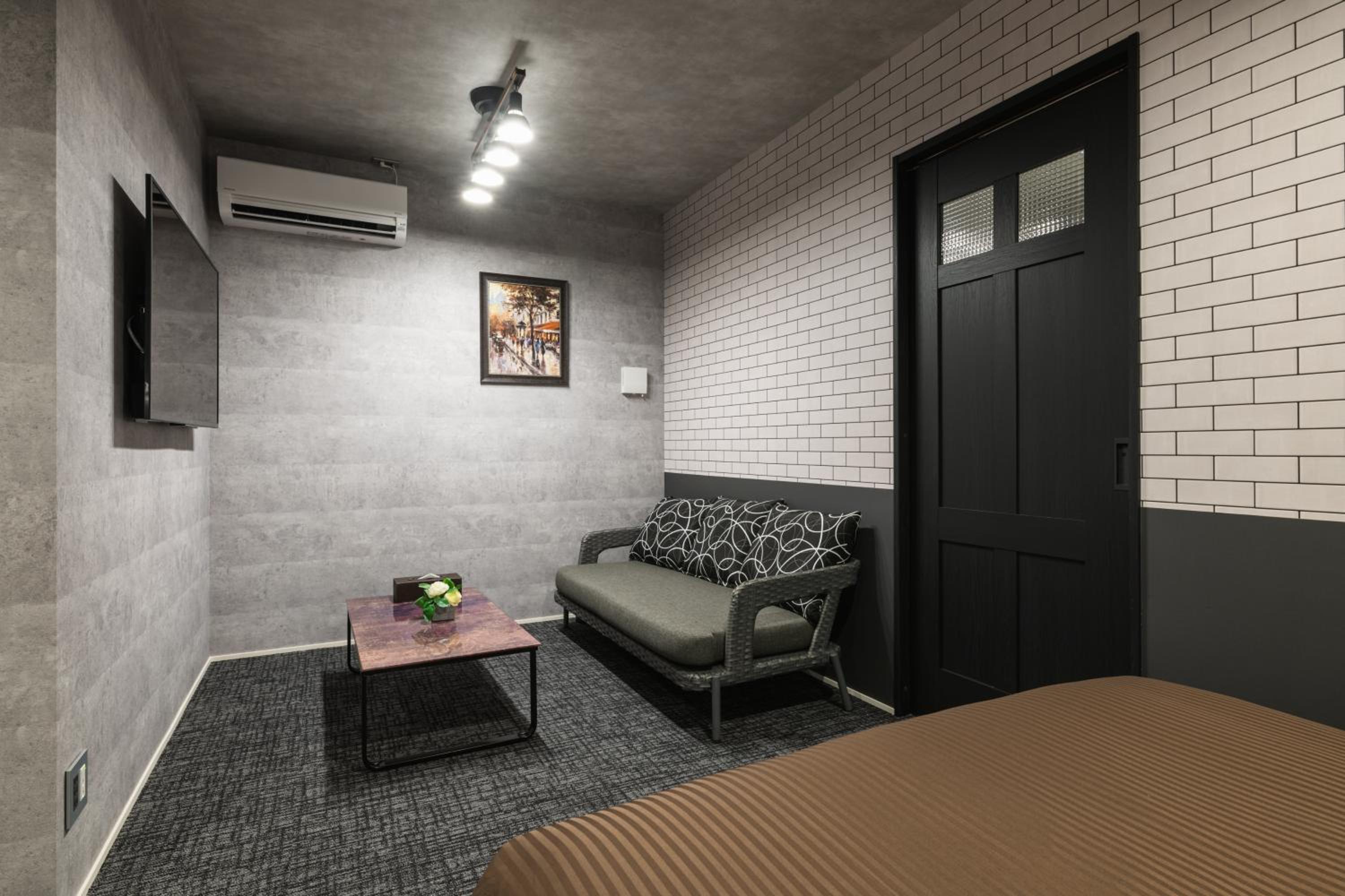 Standard Twin Room - Photo 1