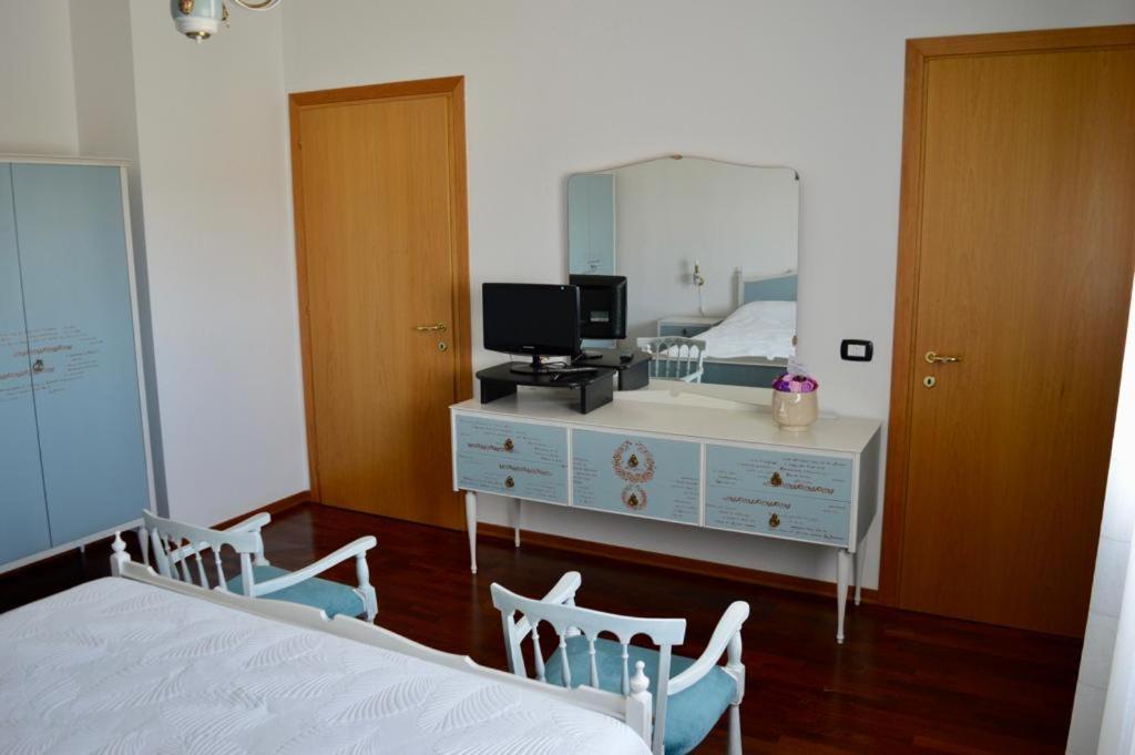 Double Room with Private Bathroom photo 3