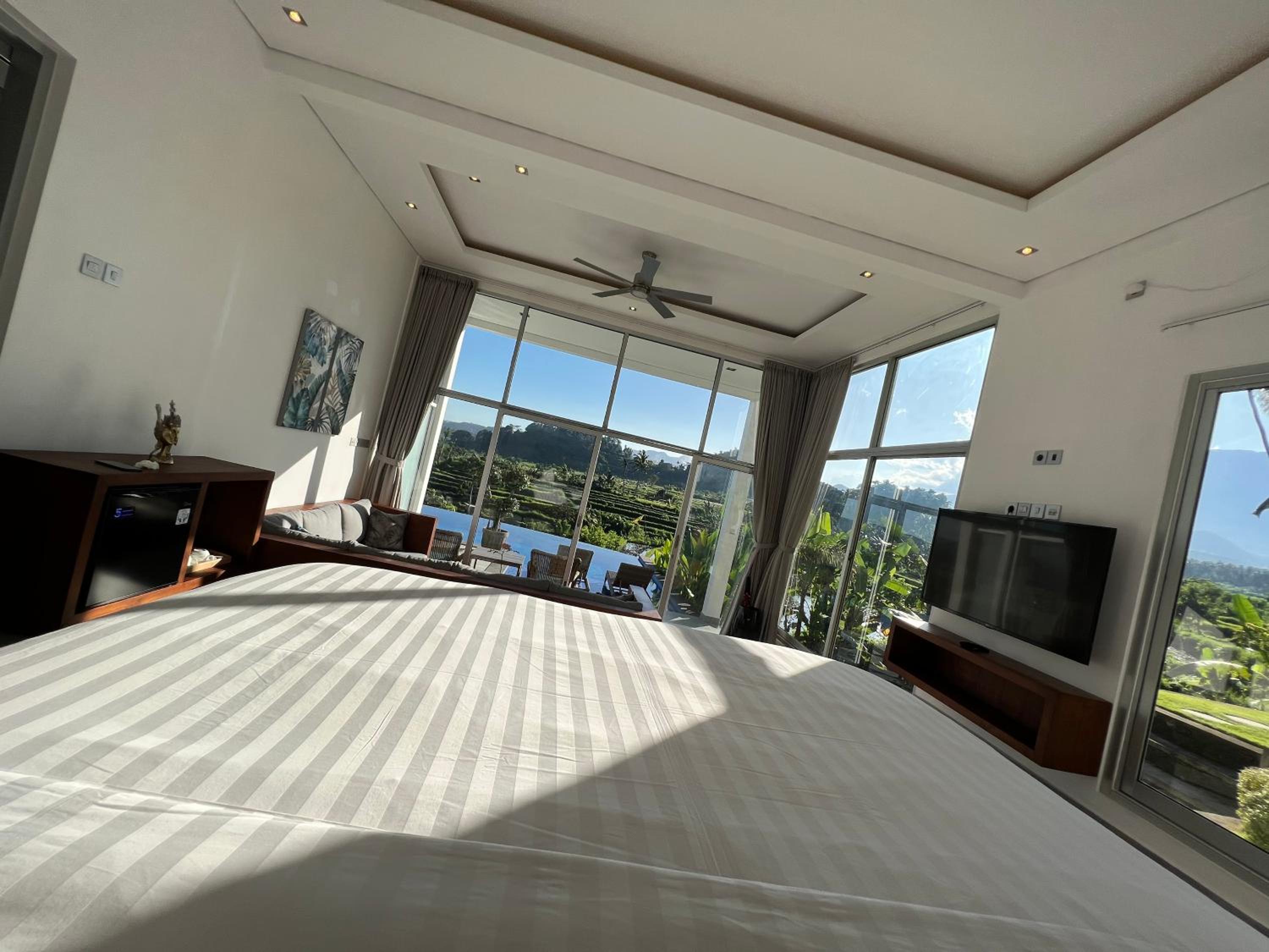 One Bedroom Villa with Pool View