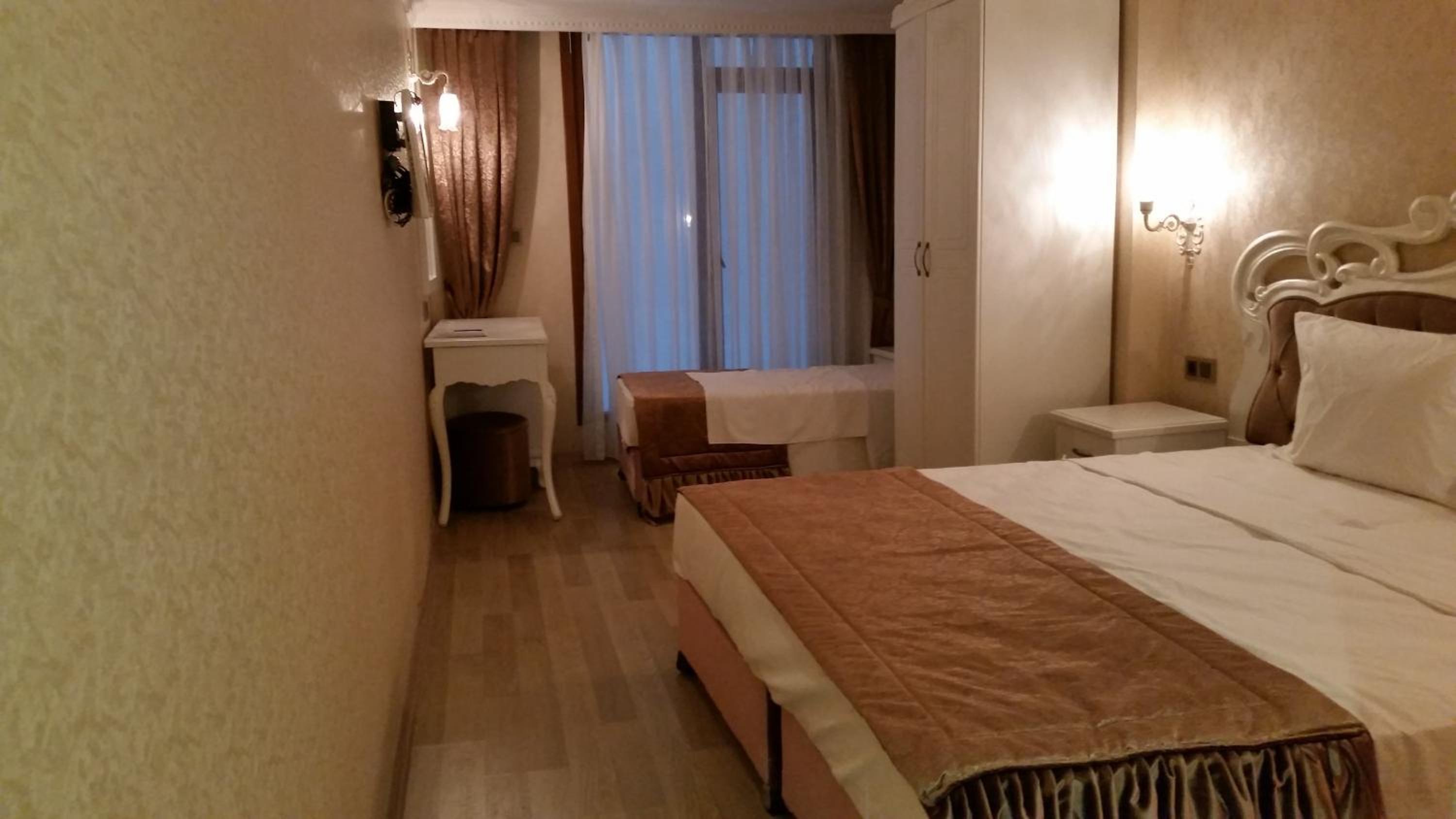 Standard Triple Room photo 3