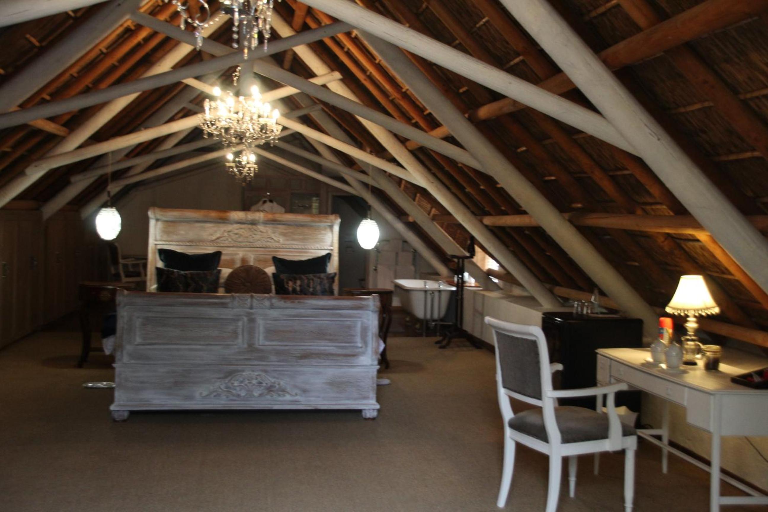 Executive Suite 5 - Photo 10