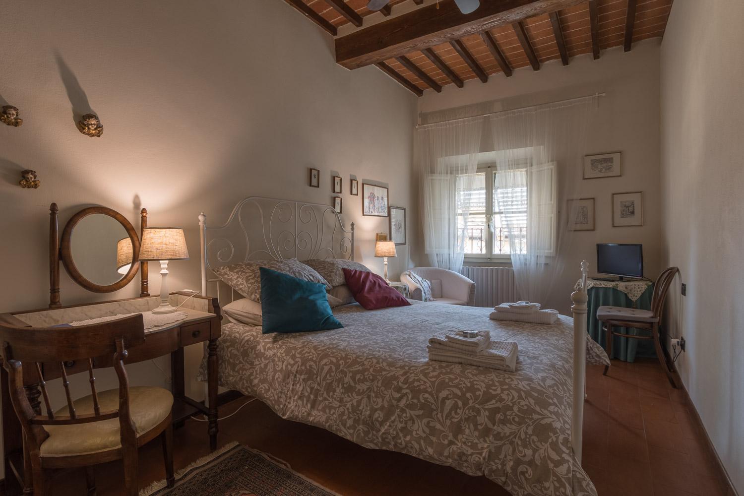 Double Room with Shared Bathroom