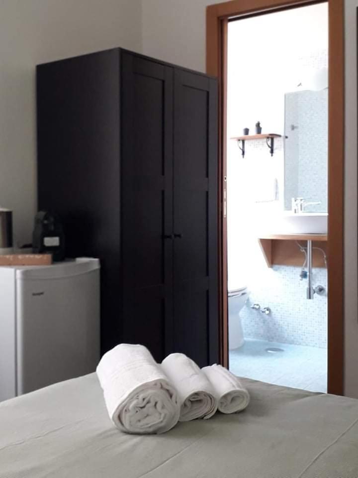 Standard Double or Twin Room photo 3