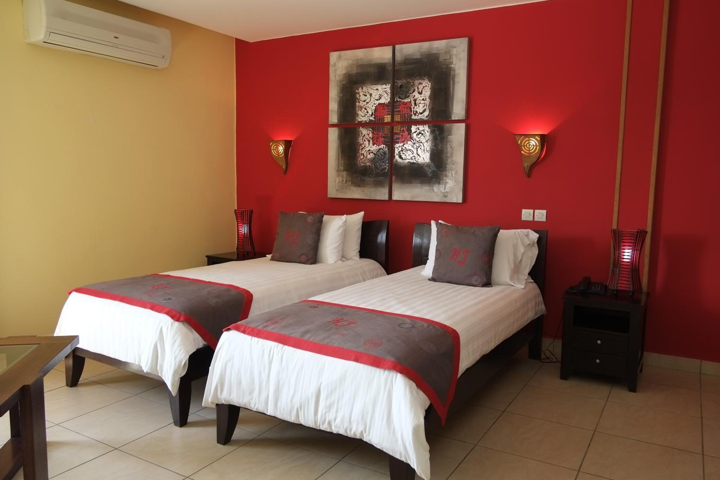 Deluxe Twin Room photo 1