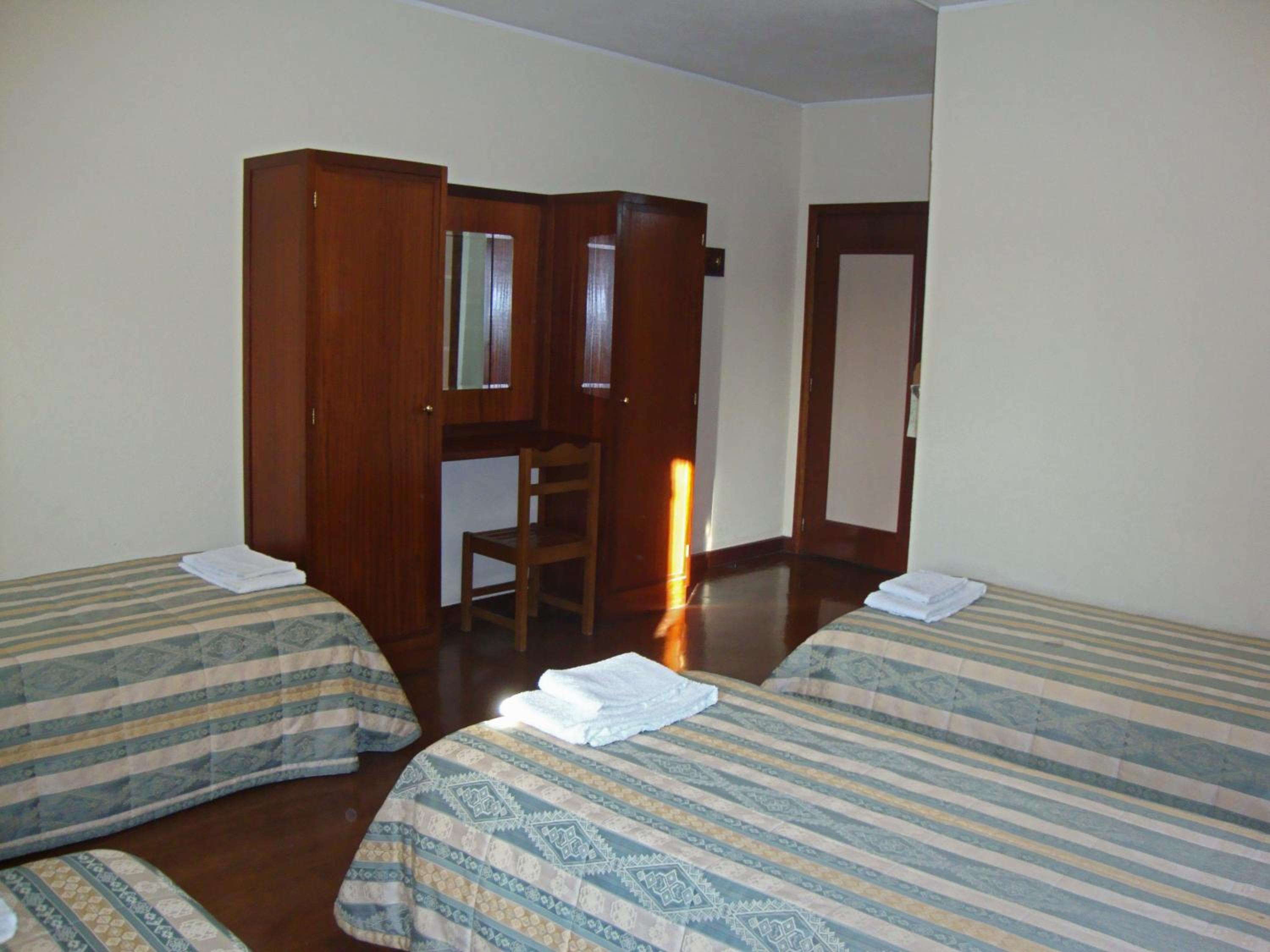 Quadruple Room - Photo 2