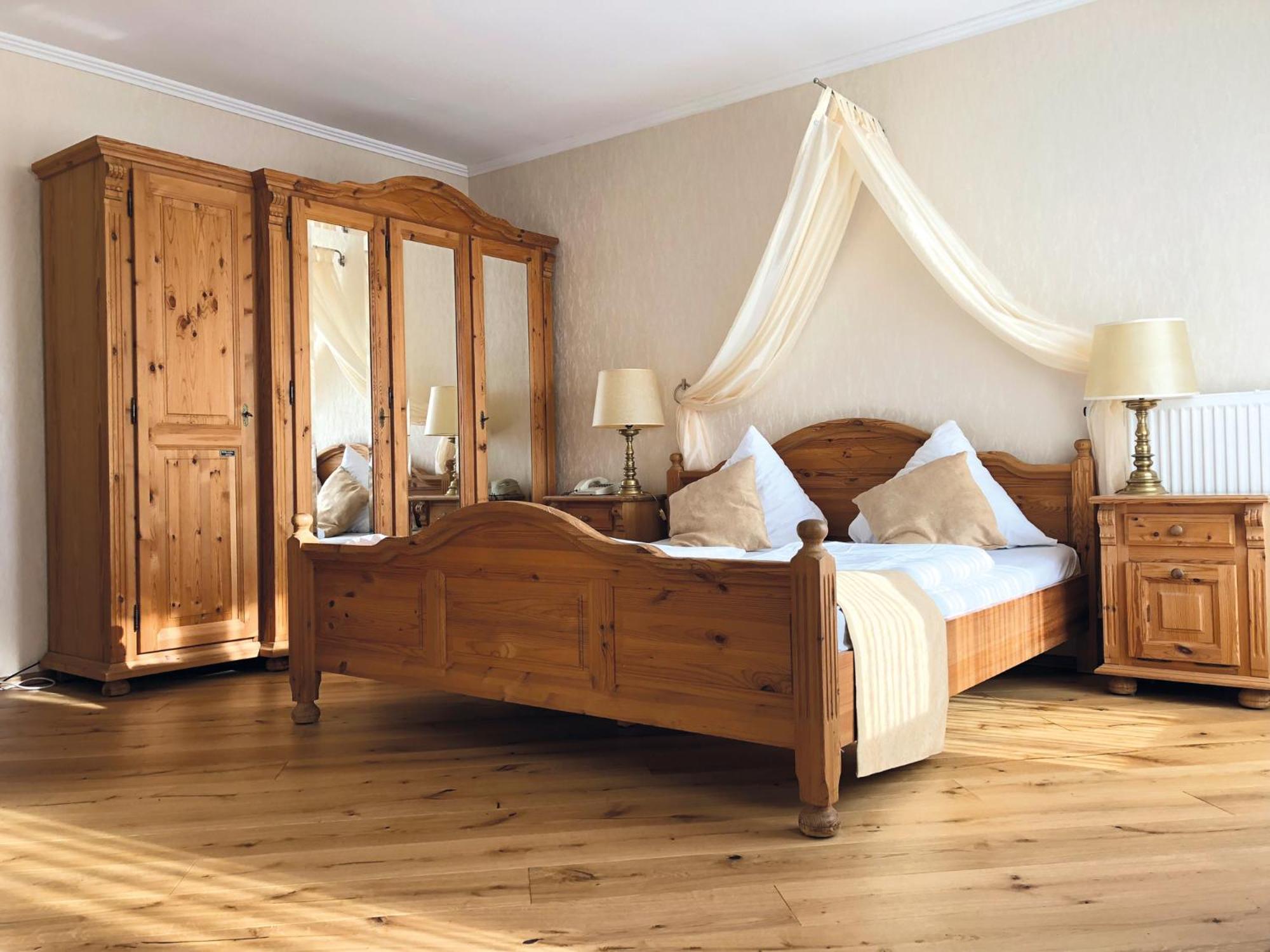 Economy Double Room photo 2