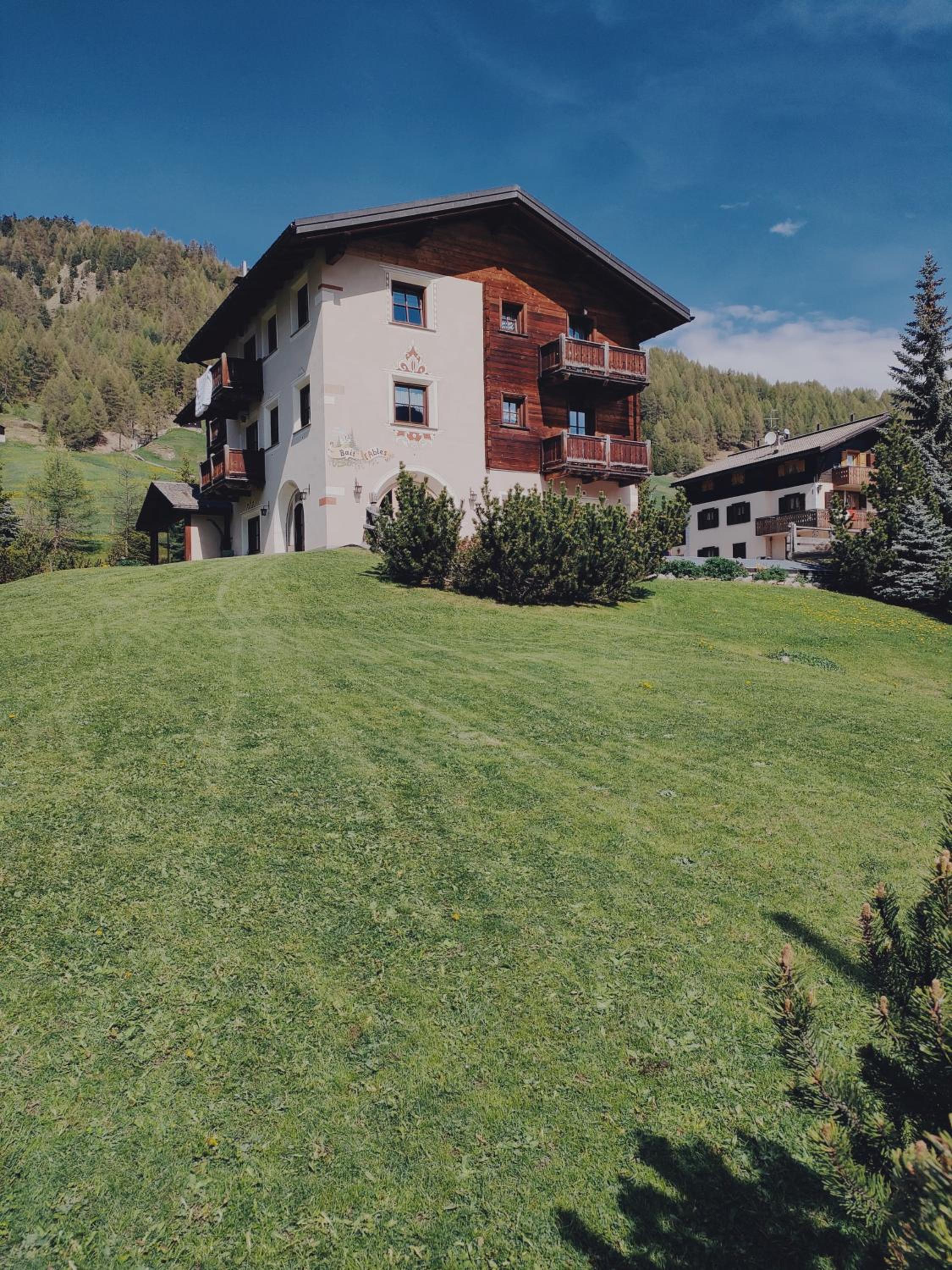 Apartment with Garden View - Photo 9