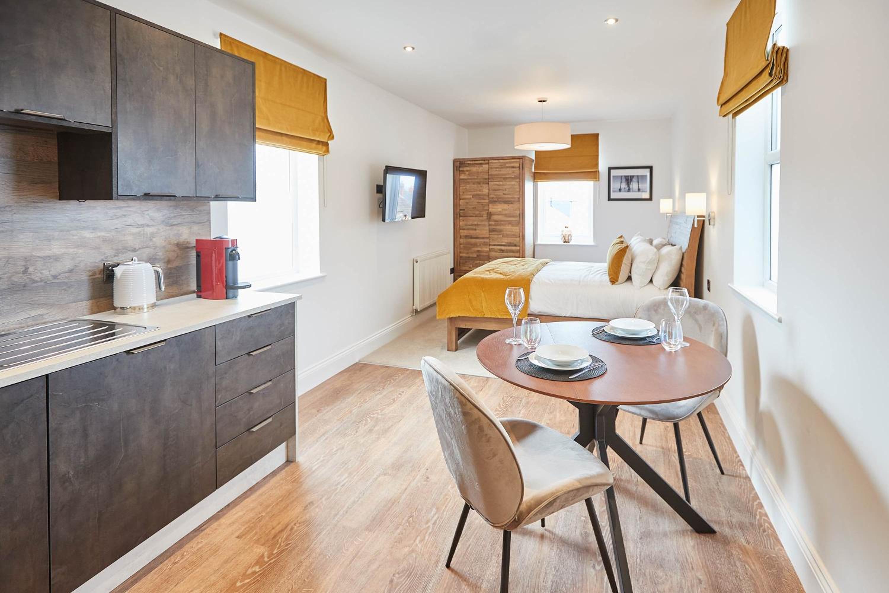 Studio Apartment photo 1