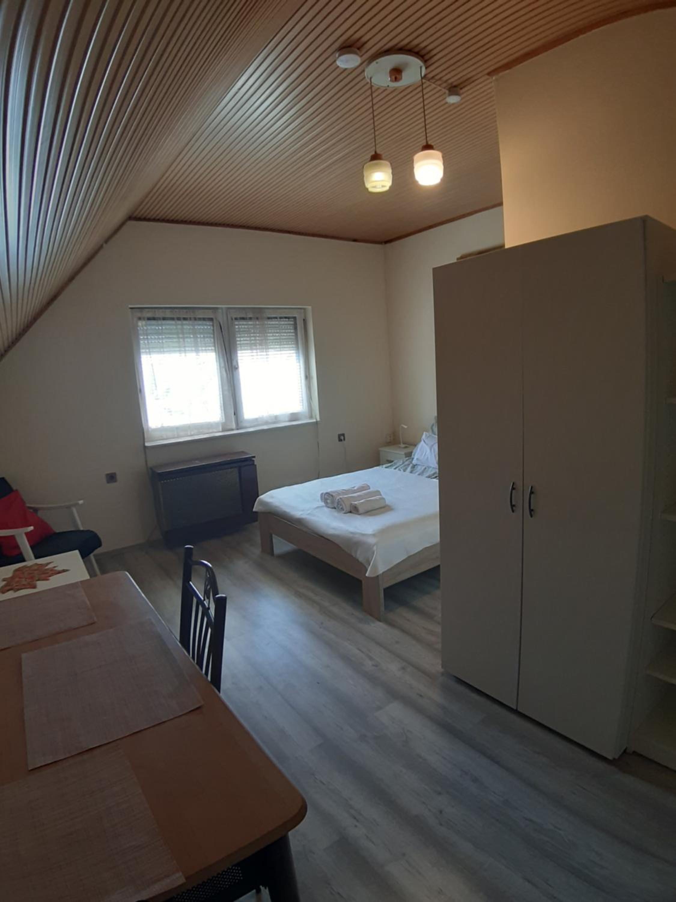 Three-Bedroom Apartment - Photo 4