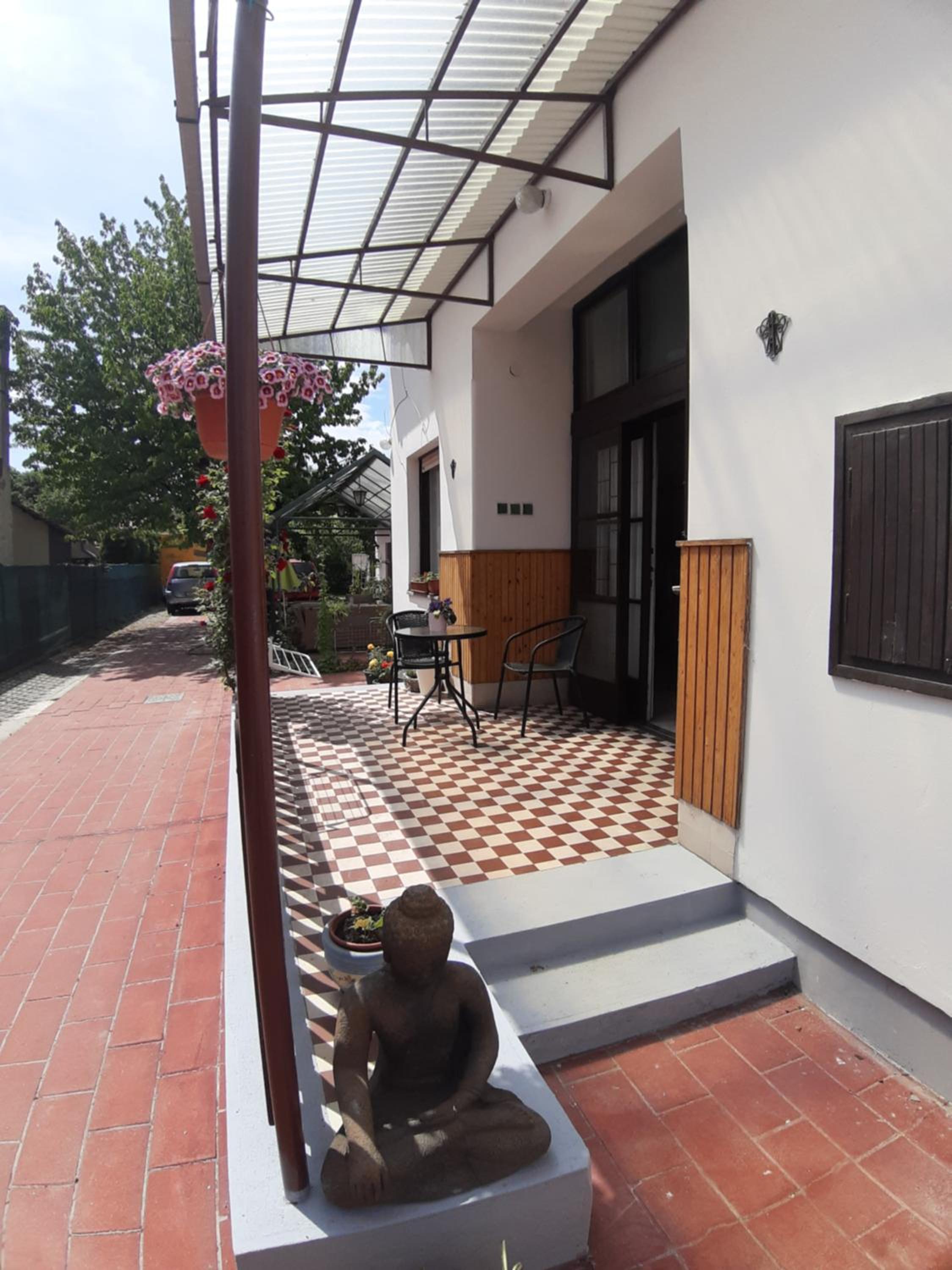 Two-Bedroom Apartment - Photo 3
