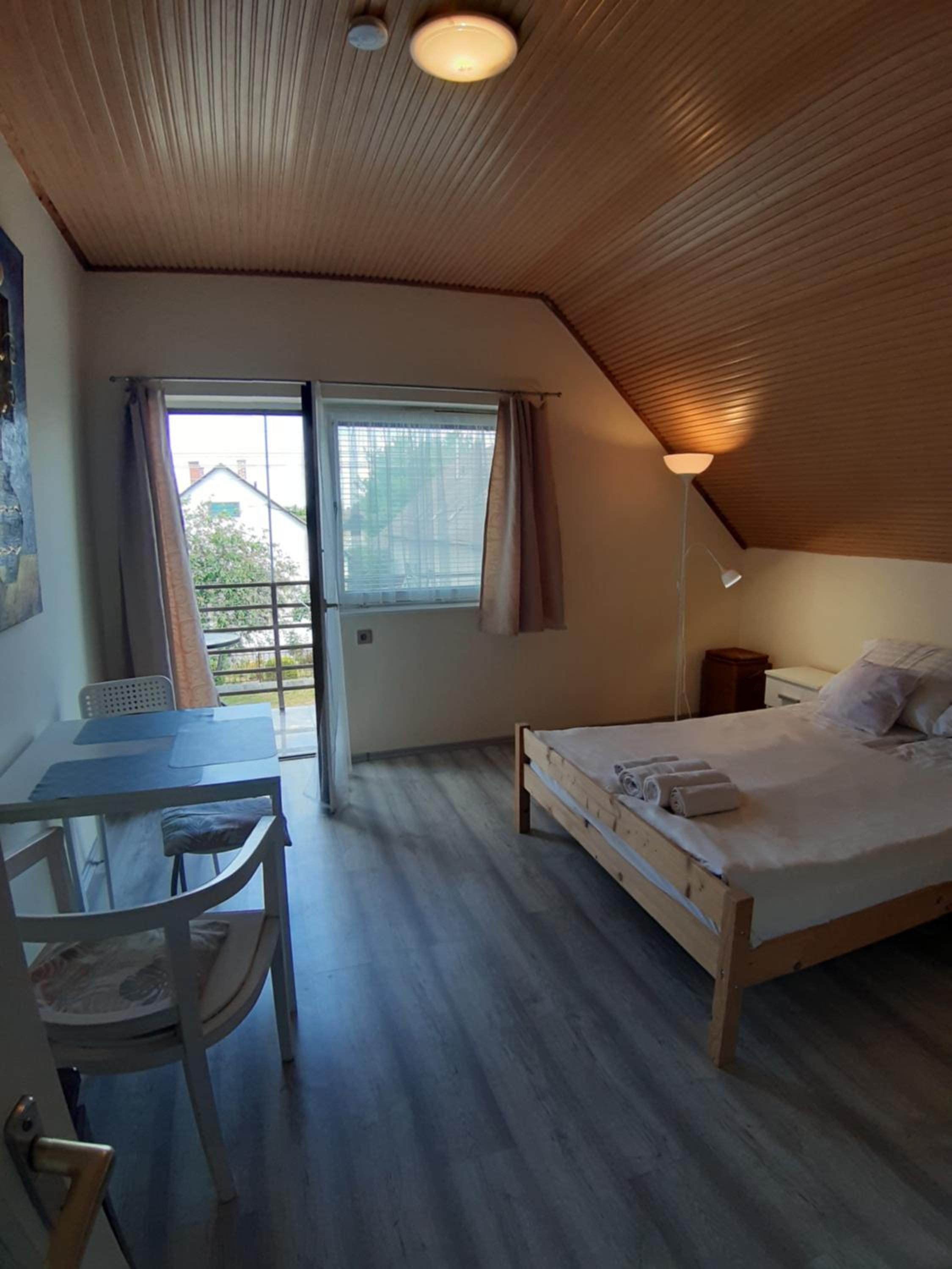 Three-Bedroom Apartment - Photo 6