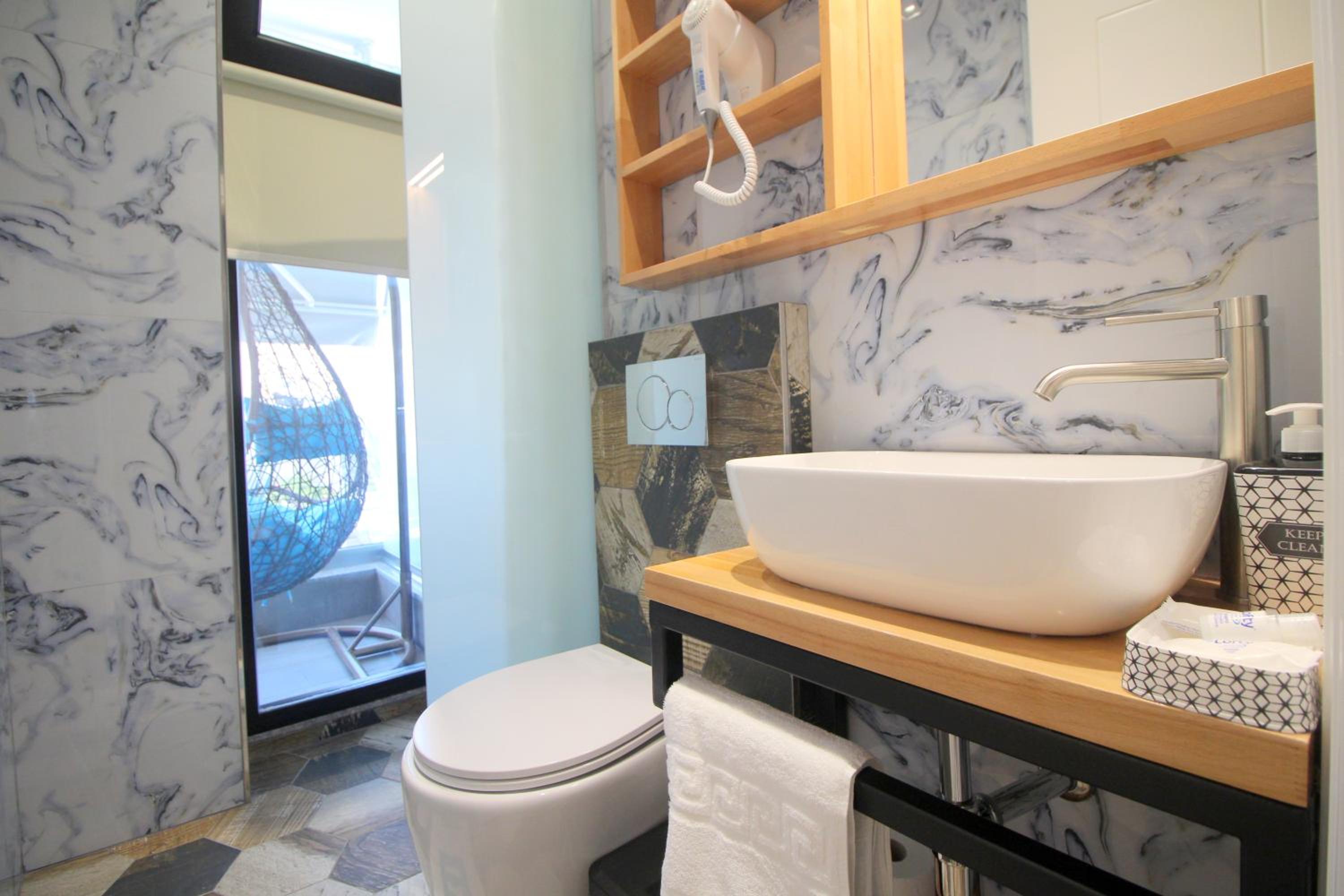Double or Twin Room with Balcony photo 3