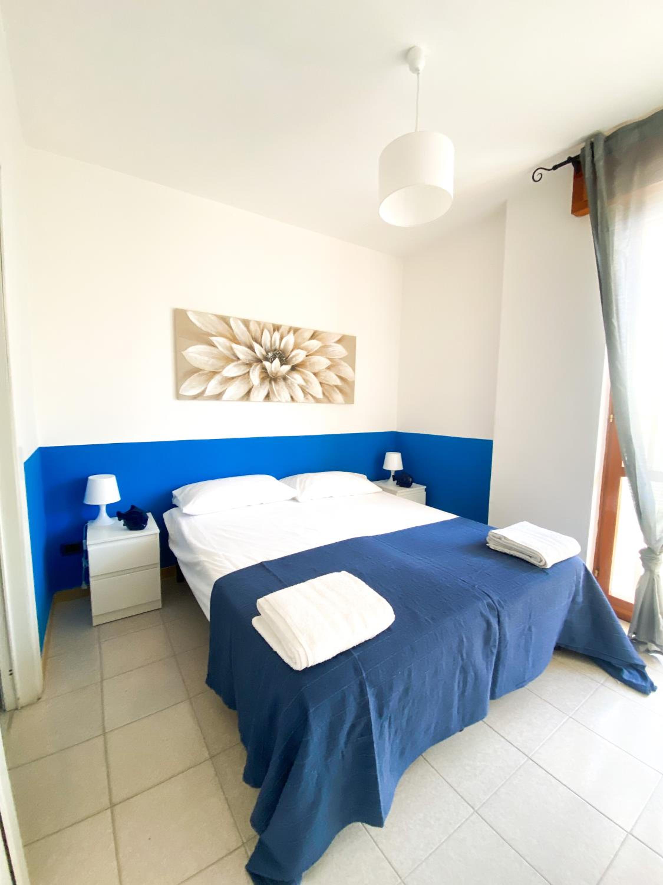 One-Bedroom Apartment - Photo 4