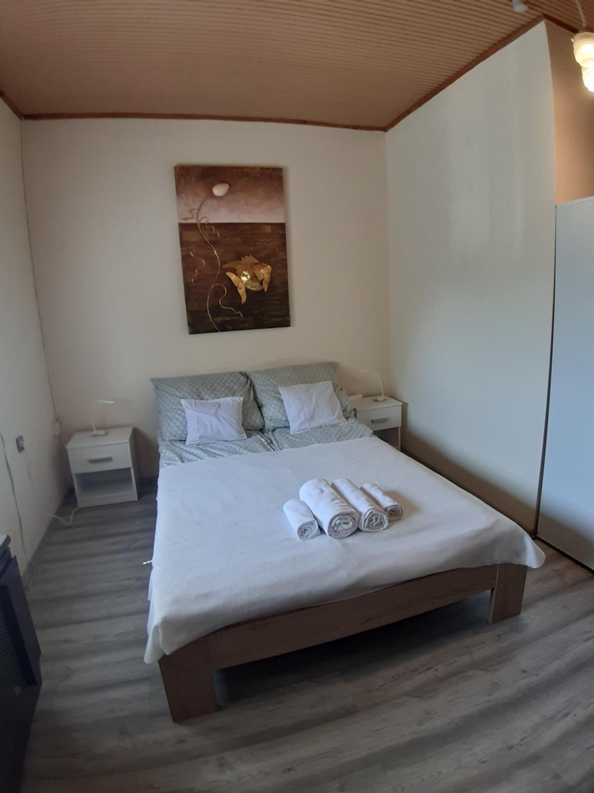 Three-Bedroom Apartment - Photo 18