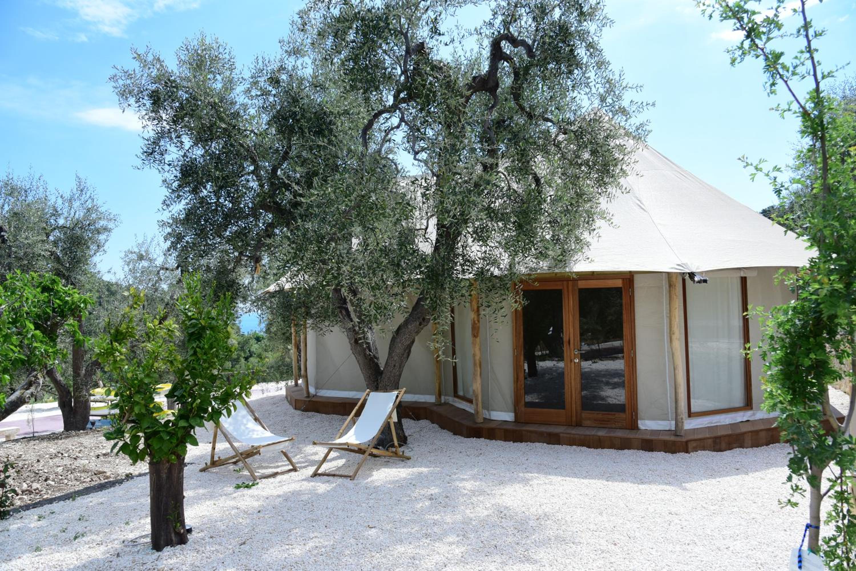 Tent - Photo 8