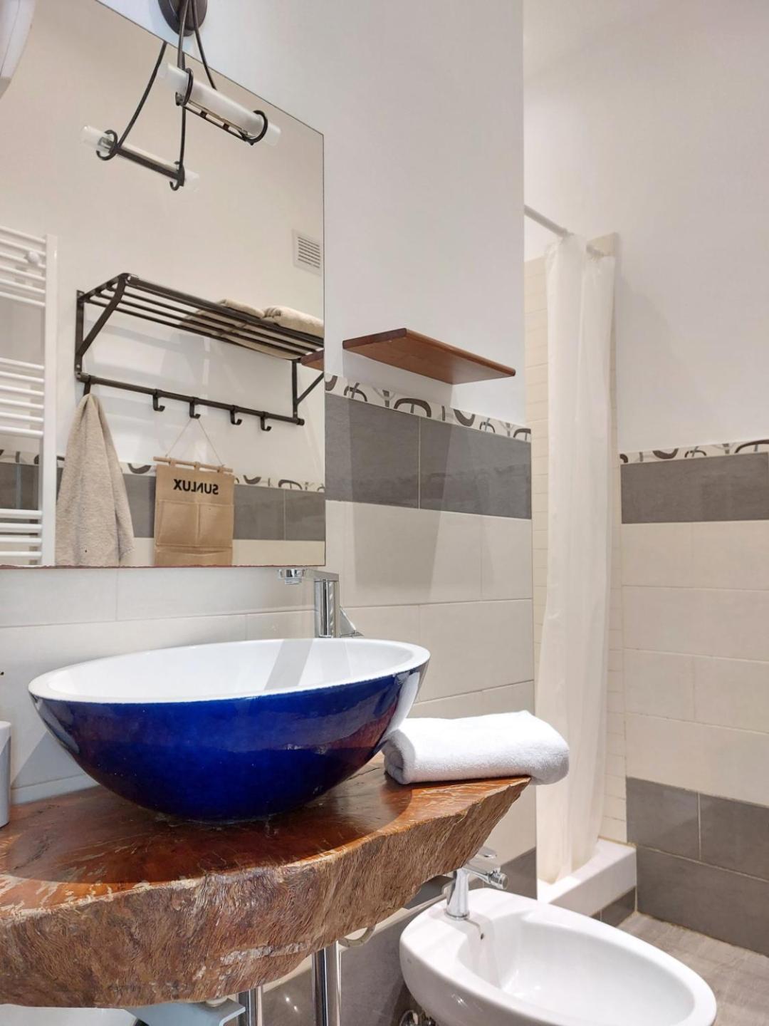 King Room with Spa Bath