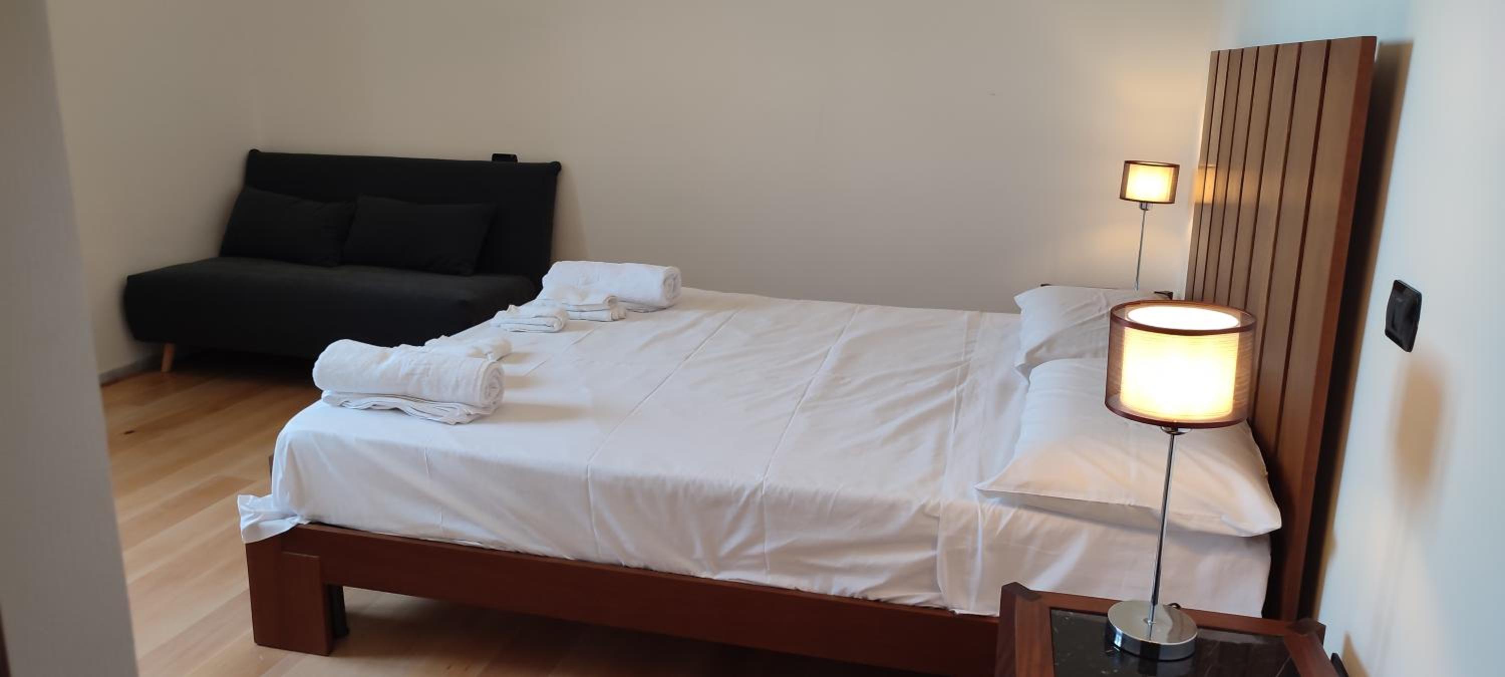Large Double Room photo 3