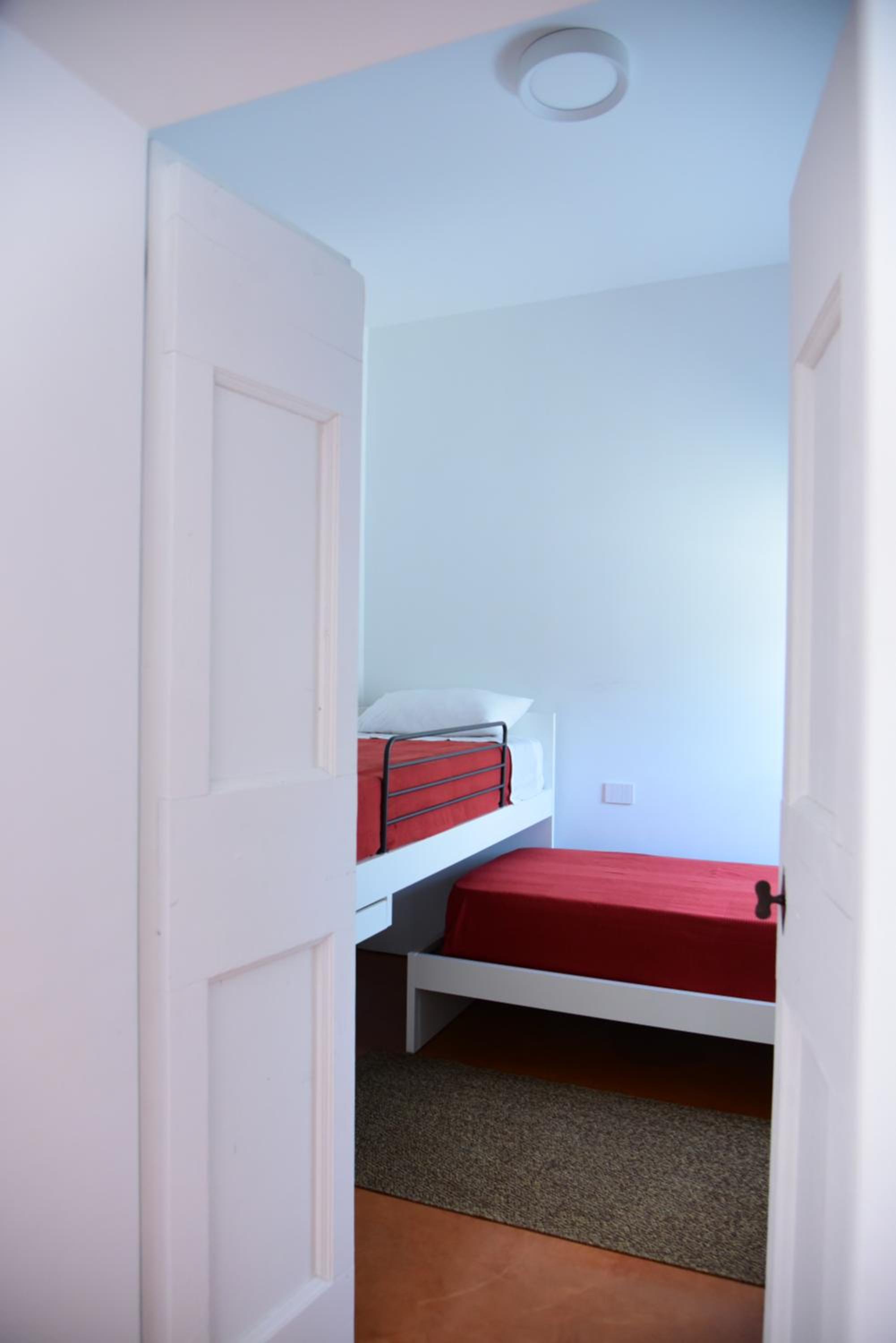 Two-Bedroom Suite - Photo 8