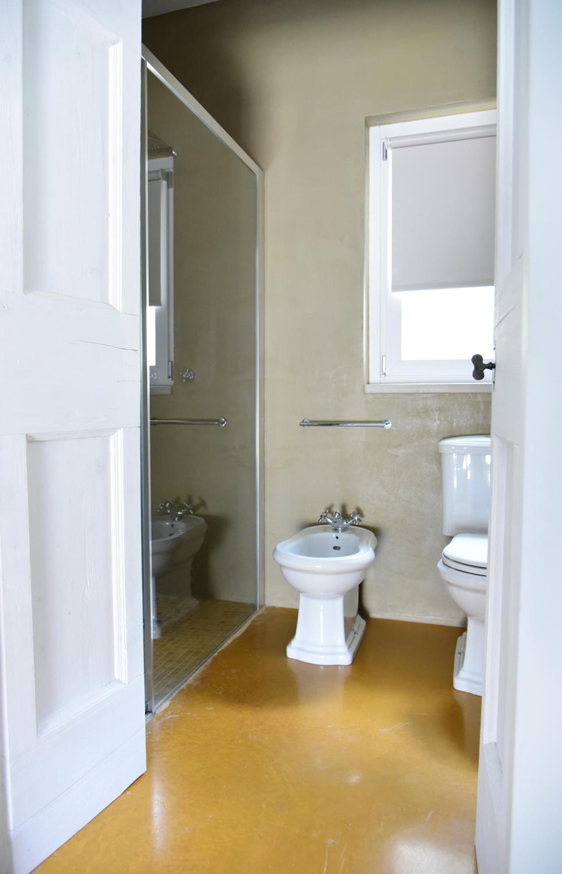 Two-Bedroom Suite - Photo 4