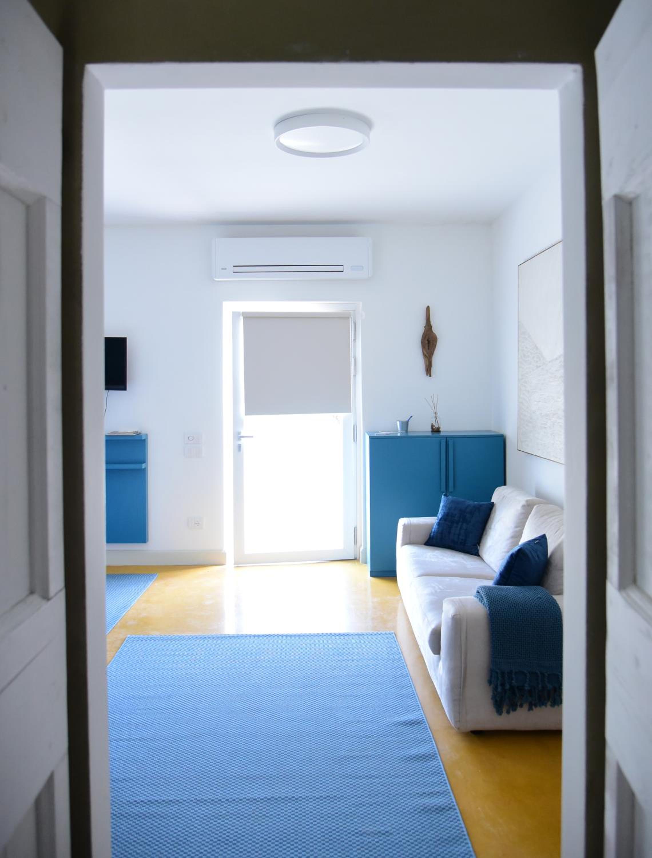 Two-Bedroom Suite - Photo 2