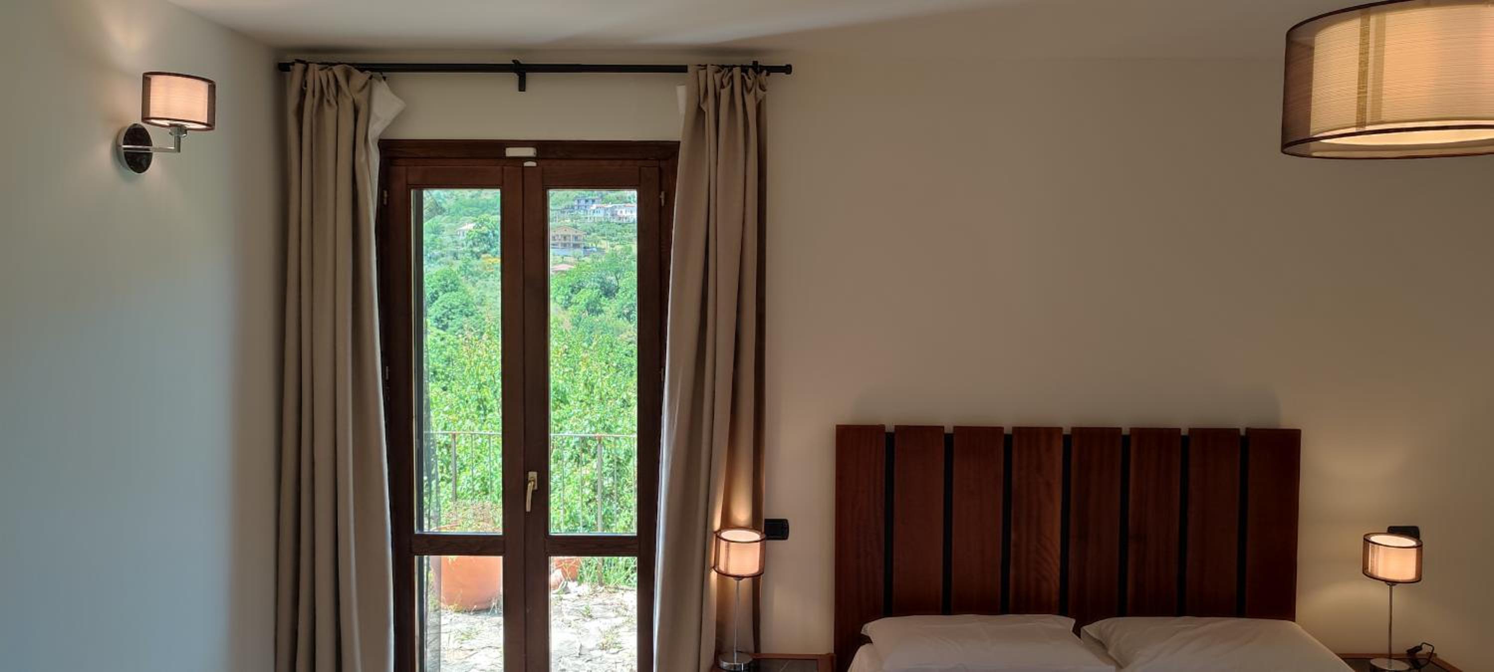 Large Double Room photo 2