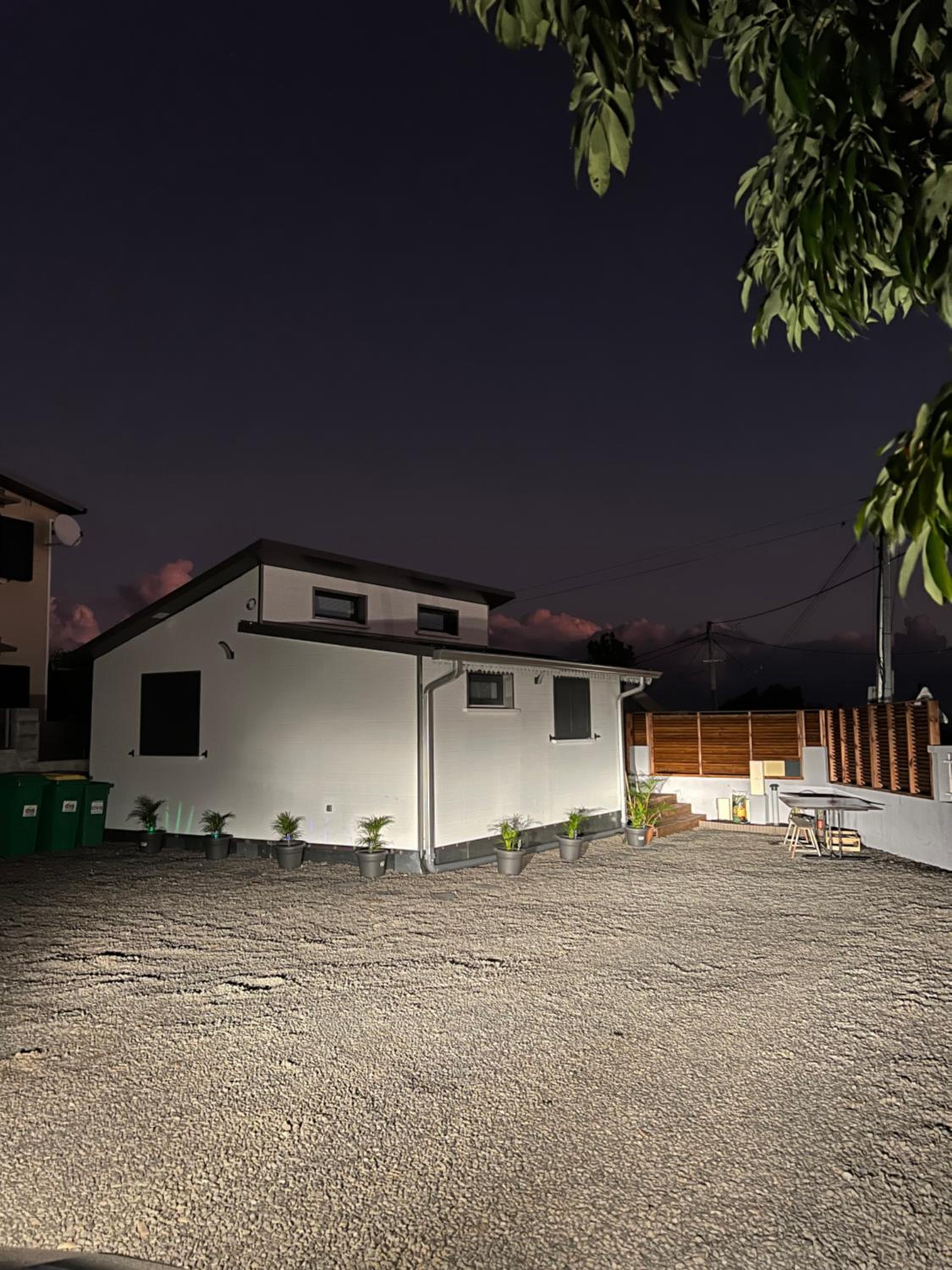 One-Bedroom House photo 2