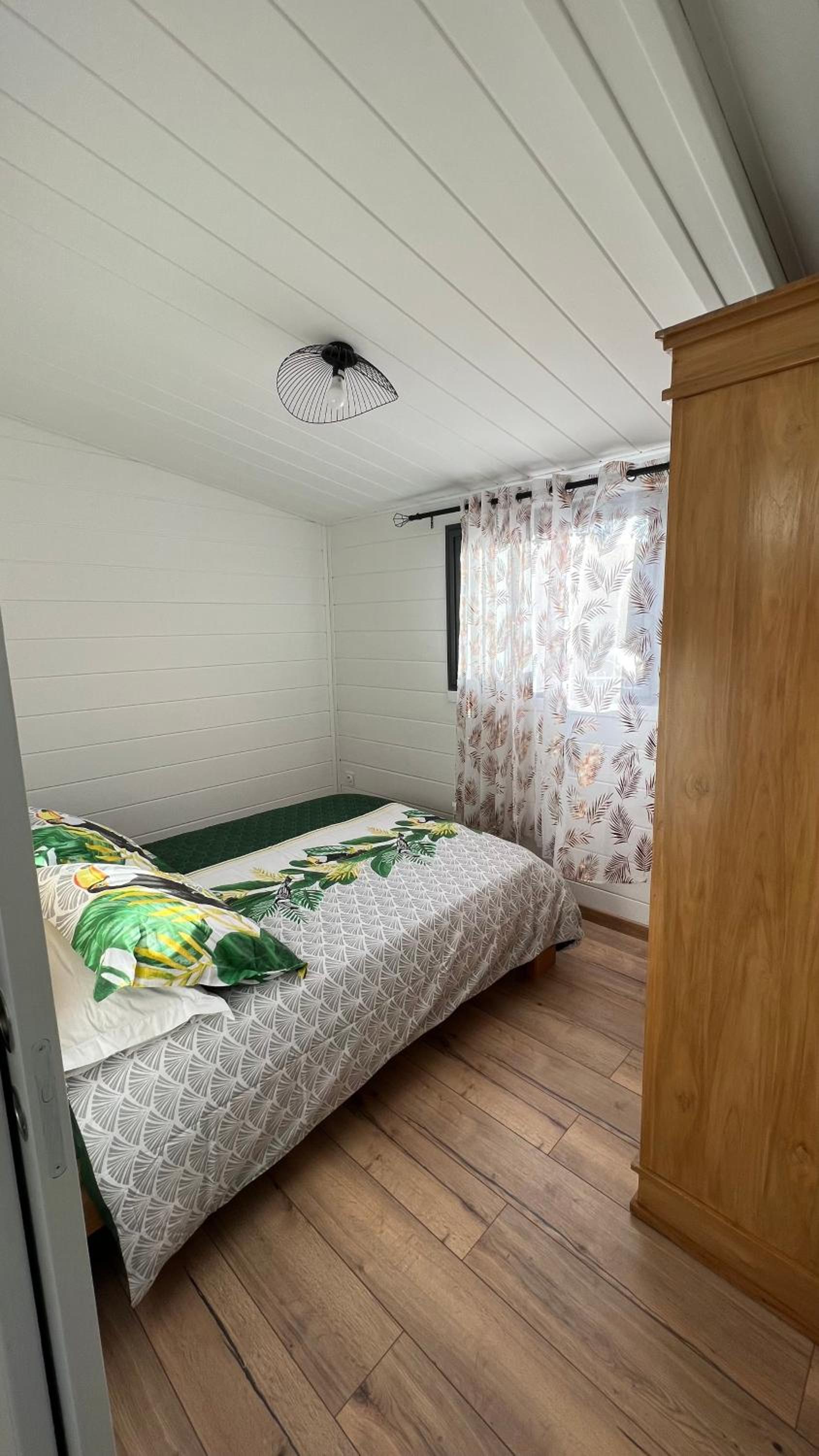 One-Bedroom House photo 1