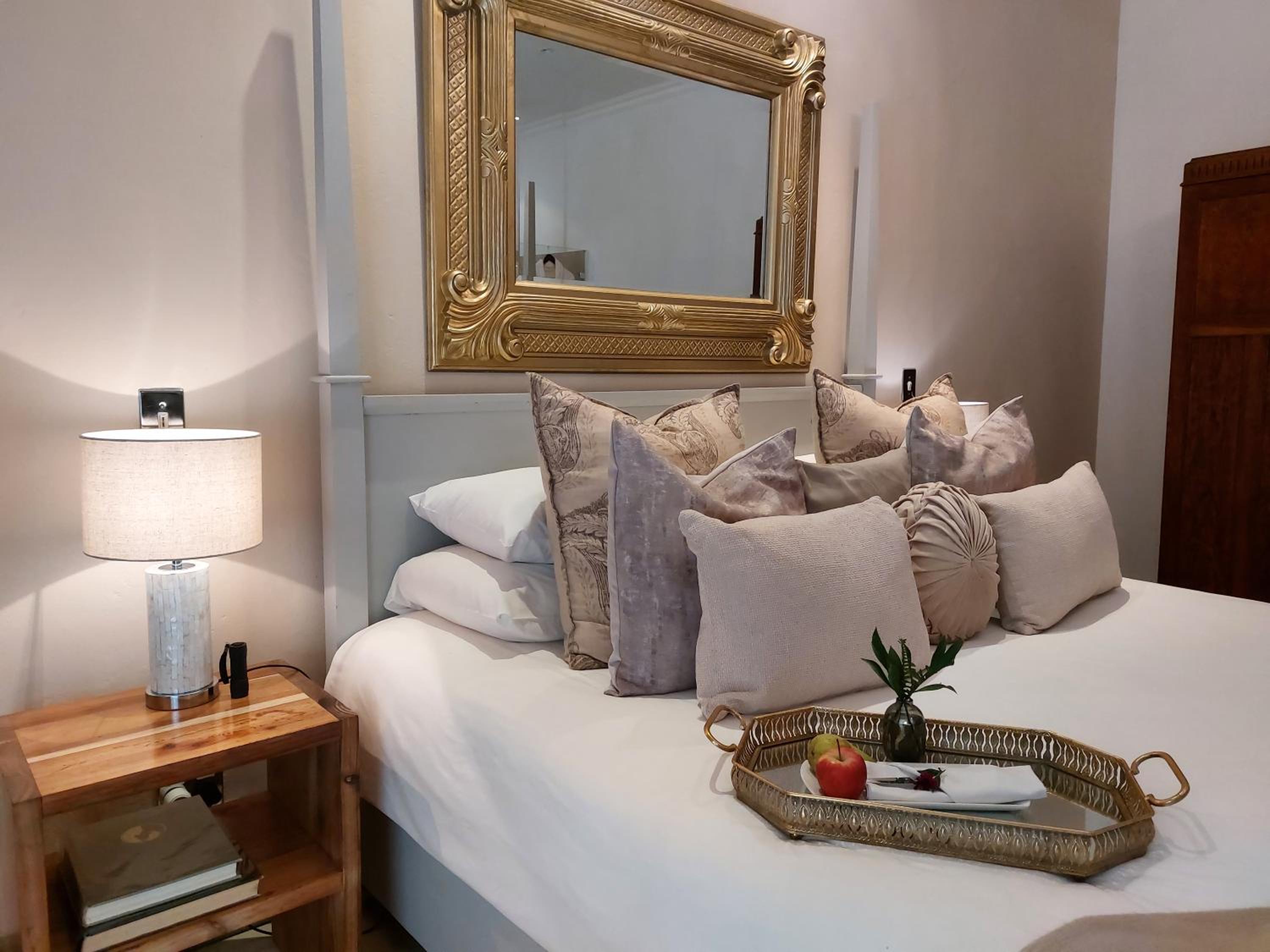 Superior Suite 7 - Photo 8