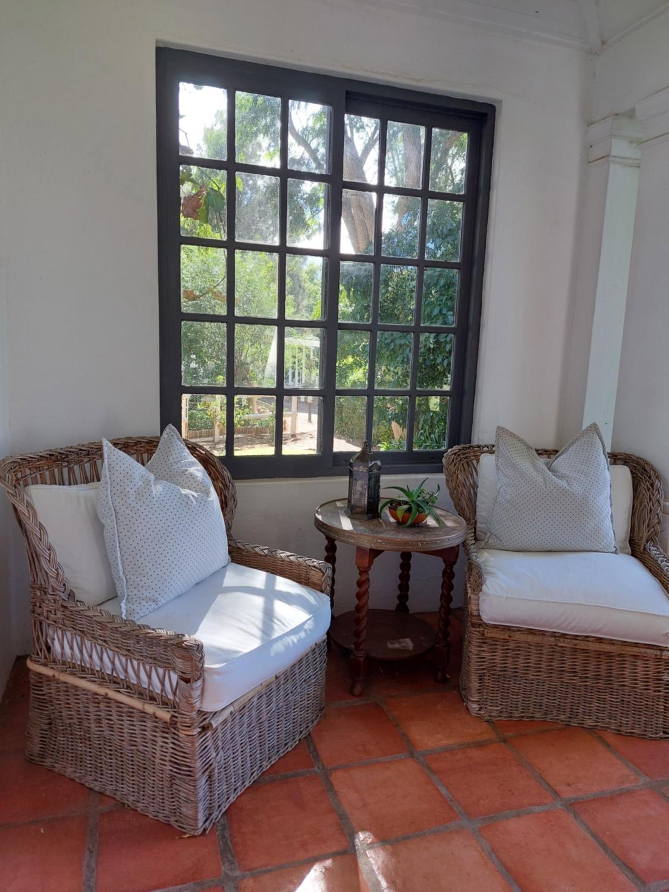 Executive Suite 6 - Photo 2