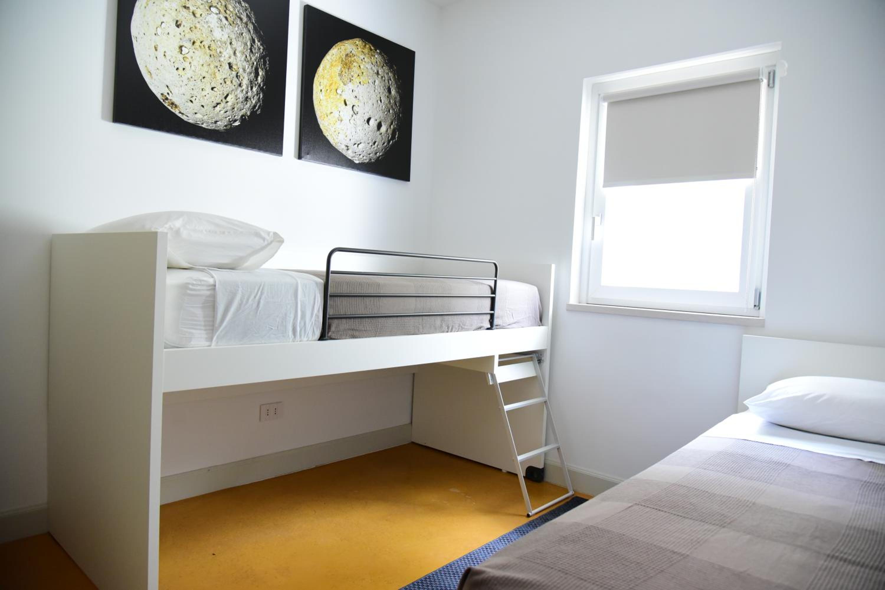 Two-Bedroom Suite - Photo 3