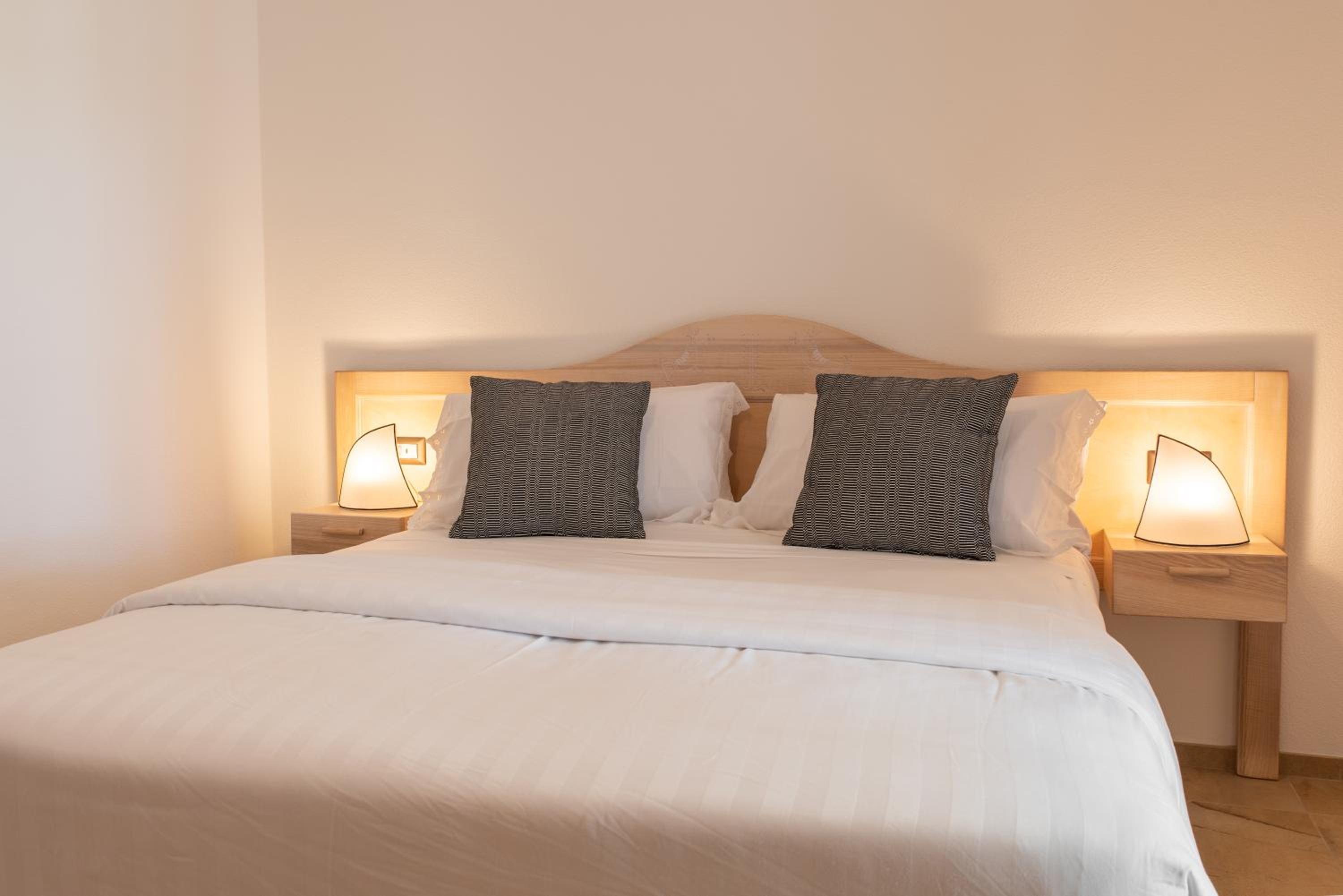 Deluxe Double or Twin Room with Balcony