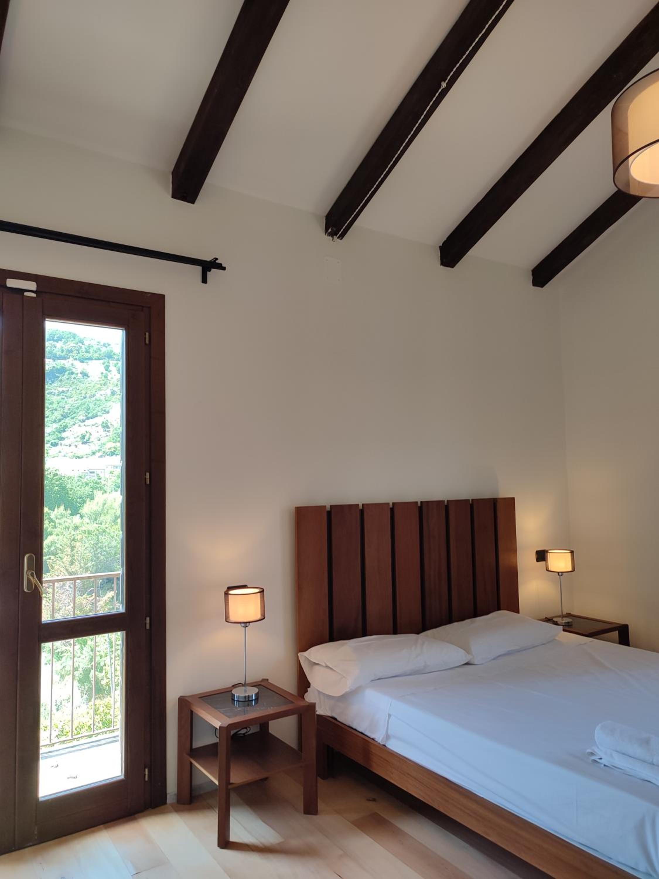 Large Double Room photo 1