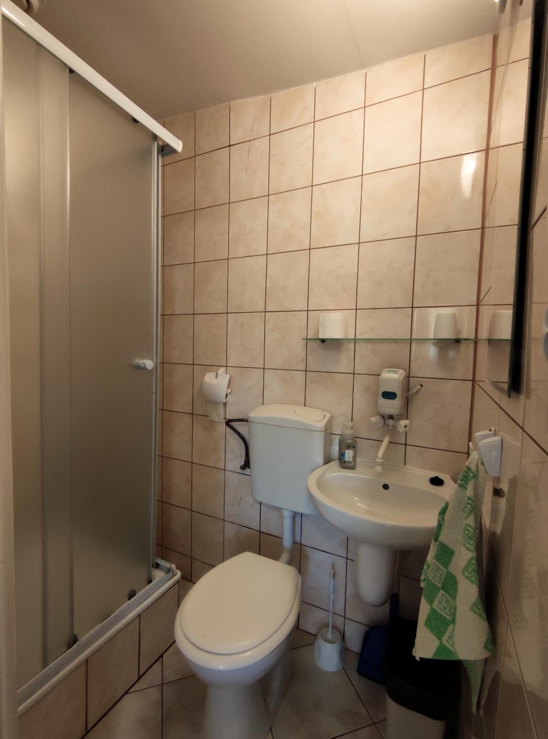 Triple Room with Private Bathroom photo 3