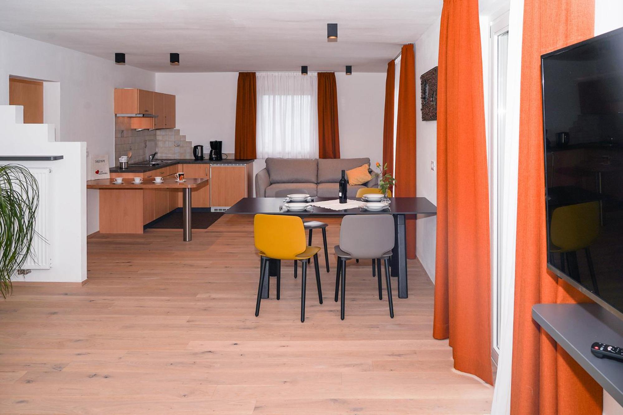 Three-Bedroom Apartment photo 1