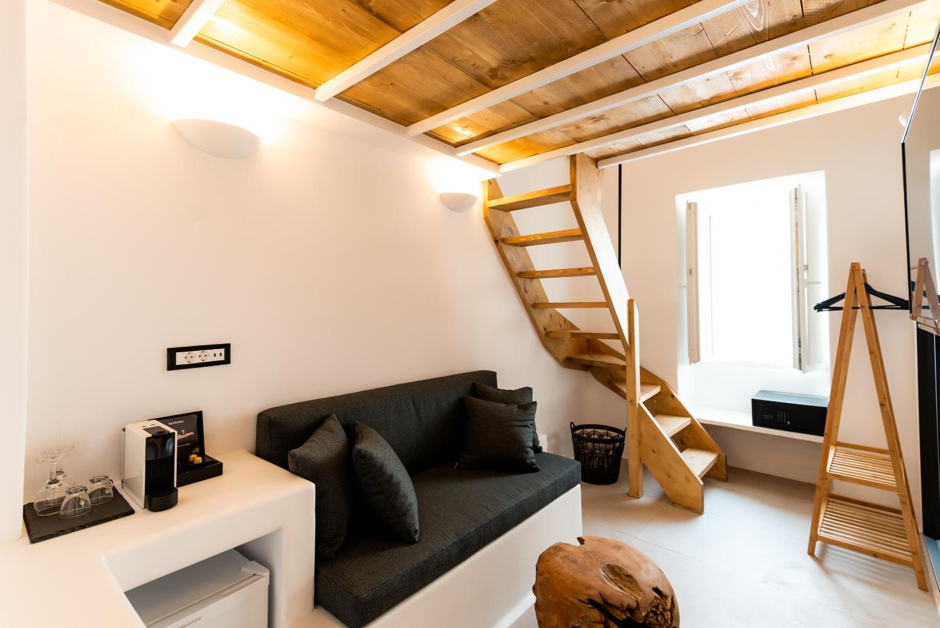 Maisonette photo 1