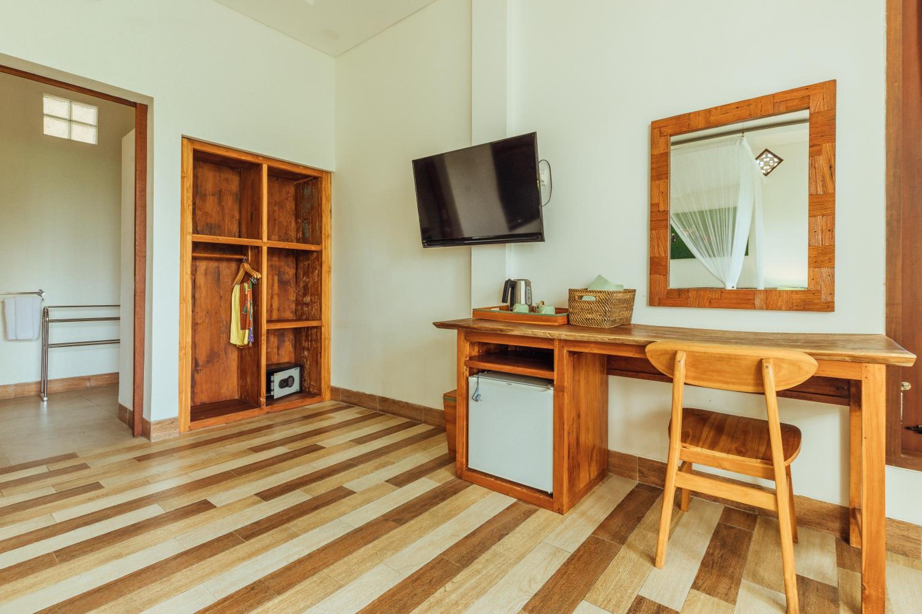 Deluxe Suite - Photo 25