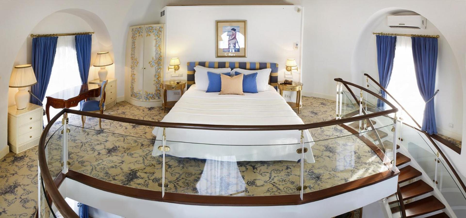 Honeymoon Suite