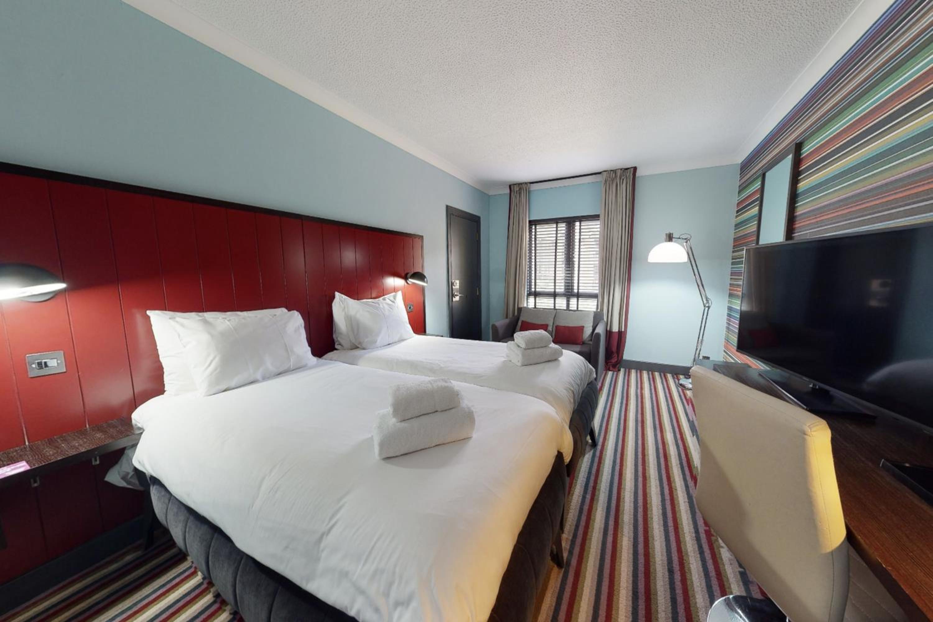 Twin Room - Photo 1