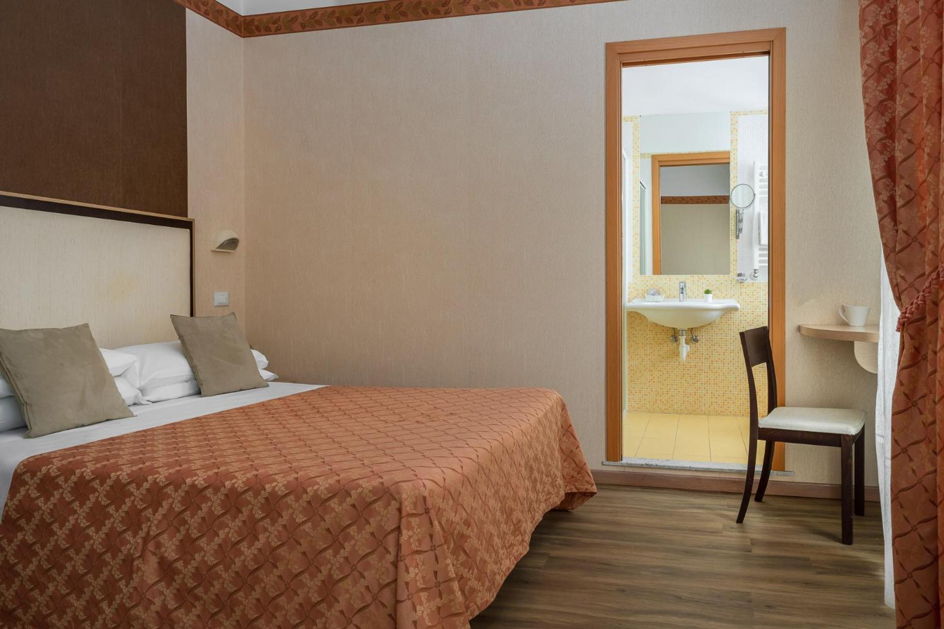 Deluxe Family Room - Photo 3