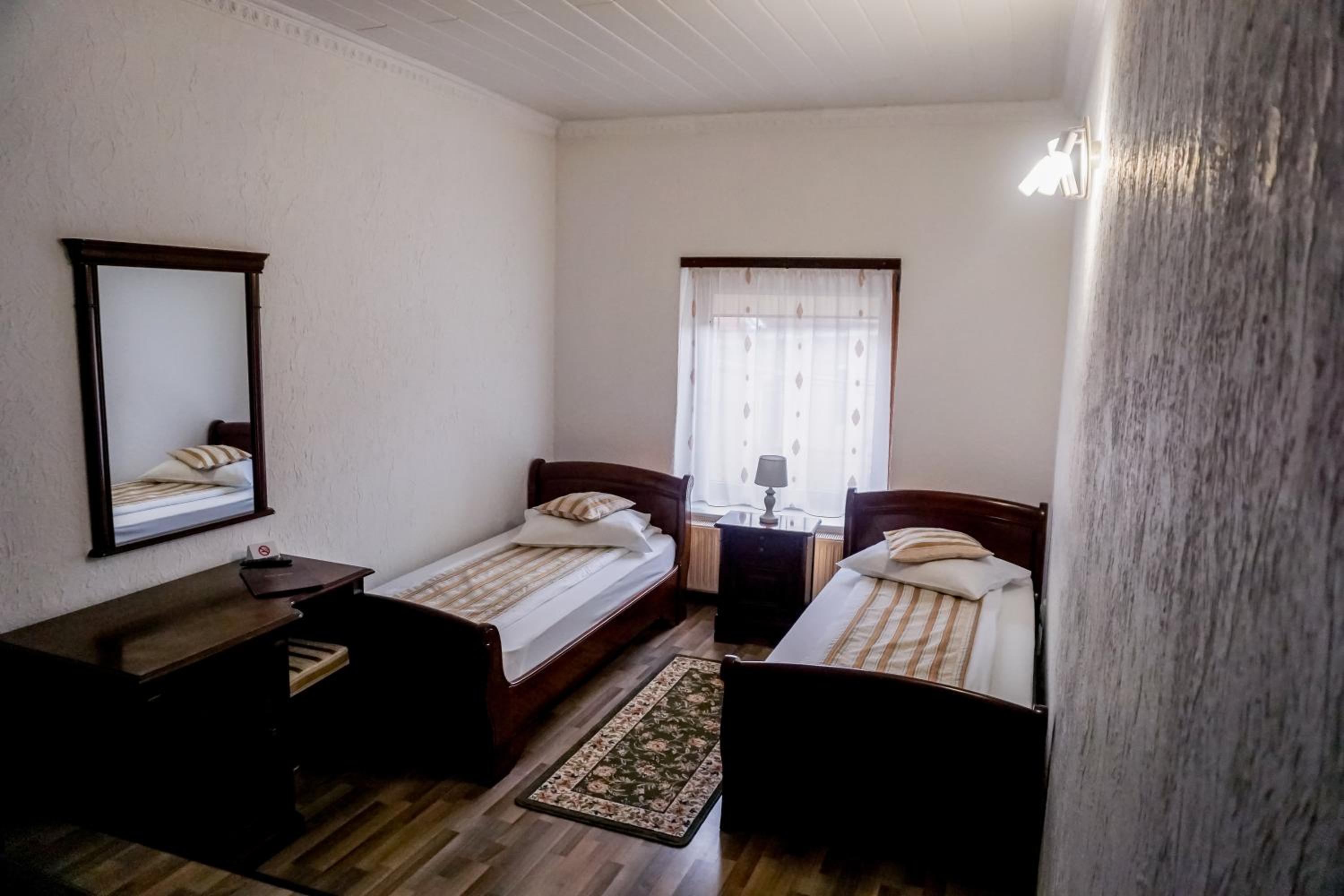 Twin Room photo 1