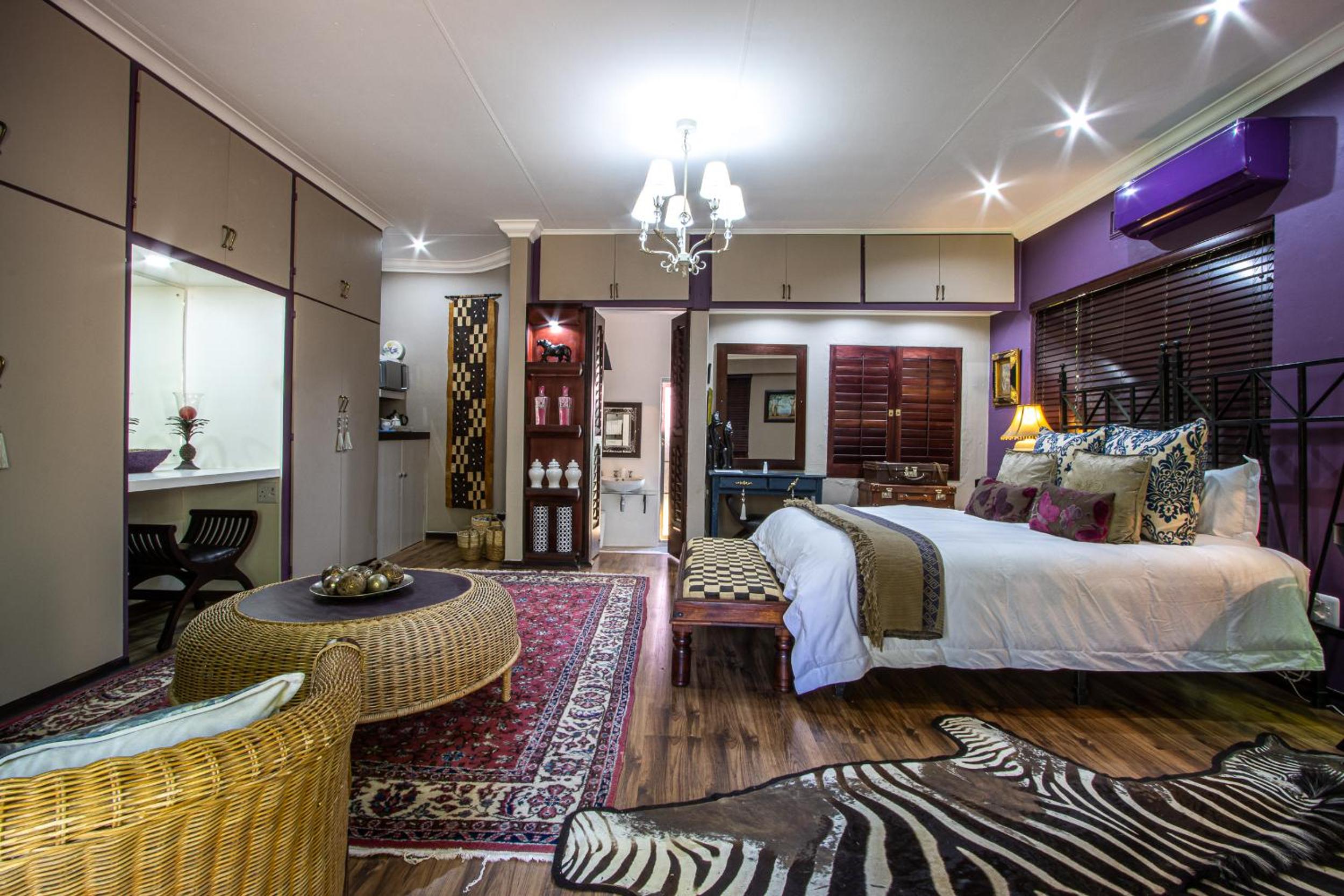 Deluxe Suite - Photo 9
