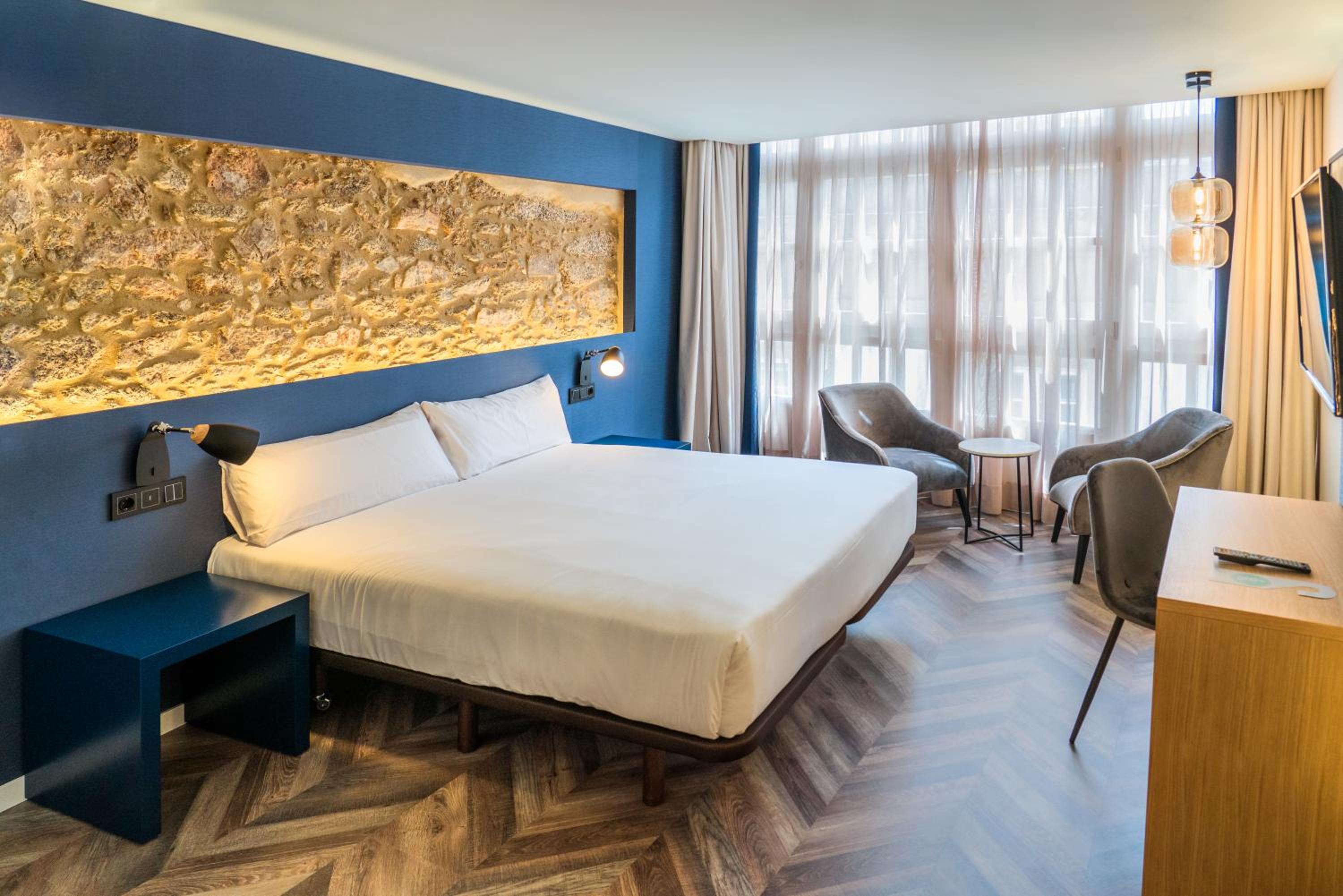 Superior Double Room - Photo 13