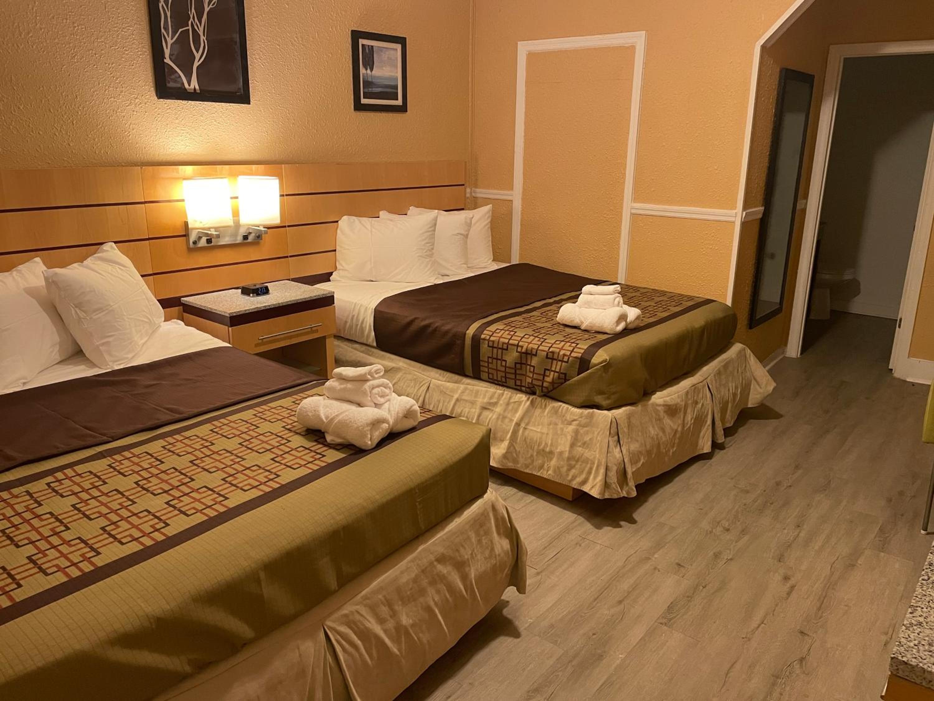 Standard Double Room - Photo 5