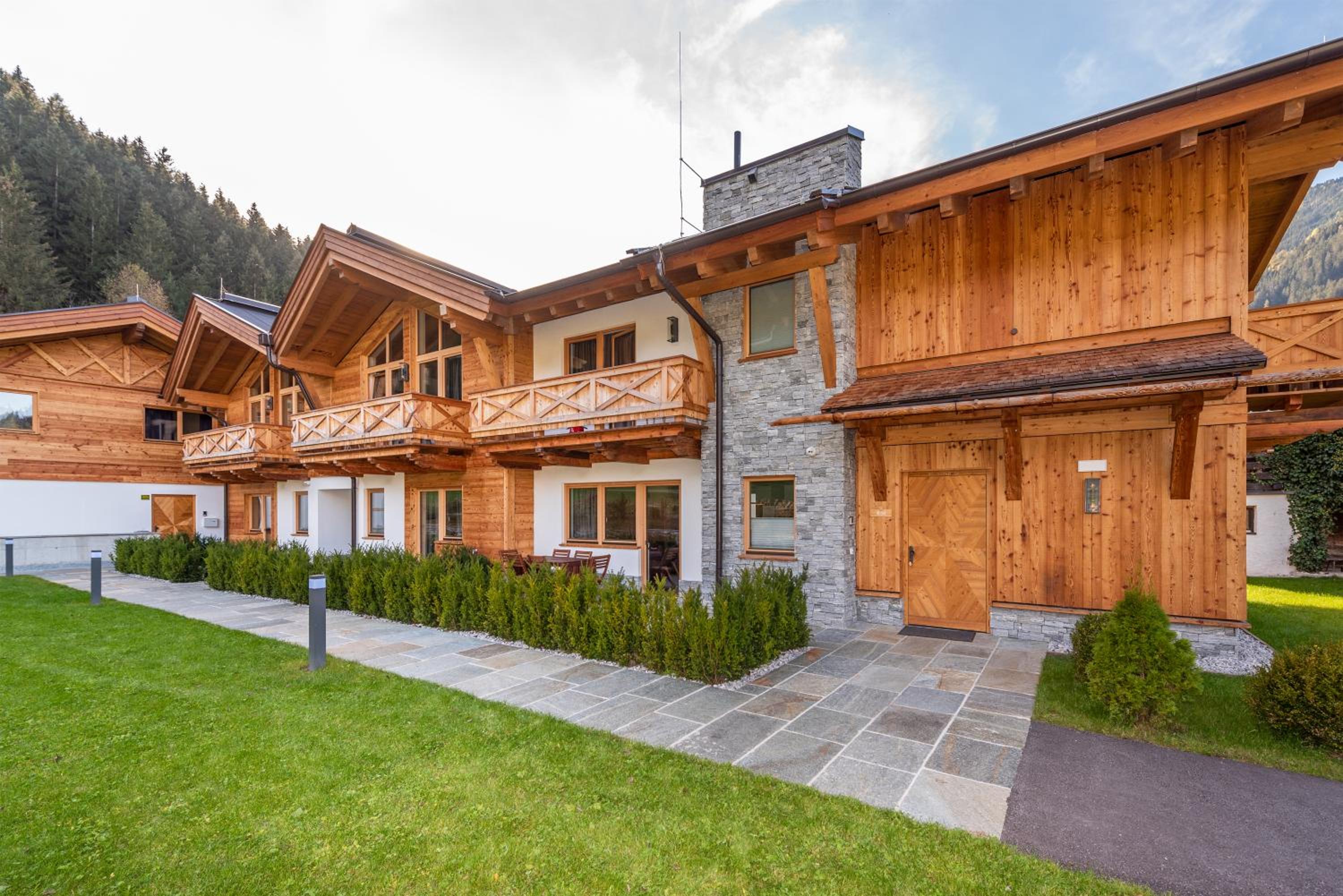 Three-Bedroom Chalet photo 3