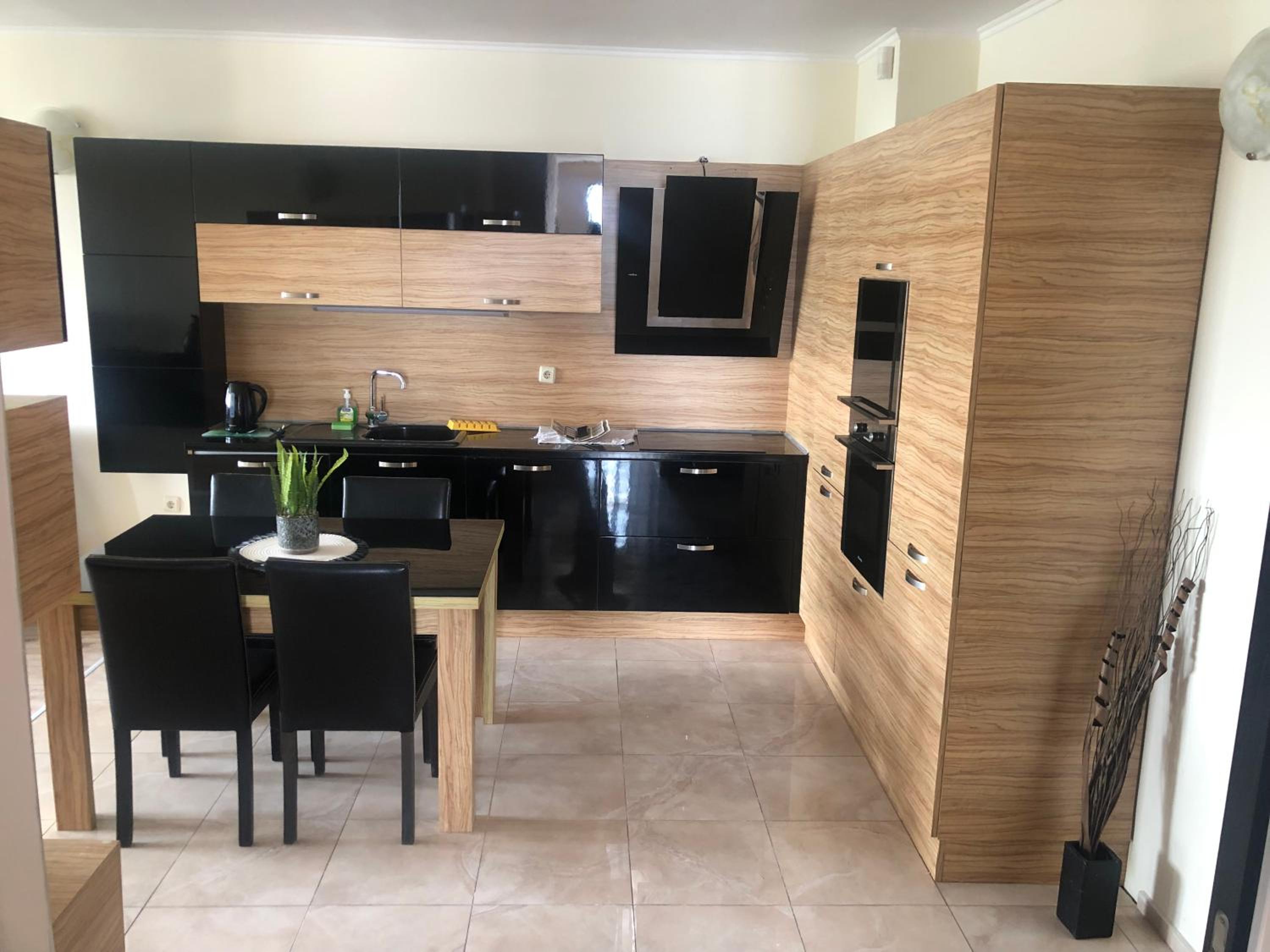 Penthouse Deluxe Two Bedroom Apartment with Frontal Sea View - Free Parking photo 3